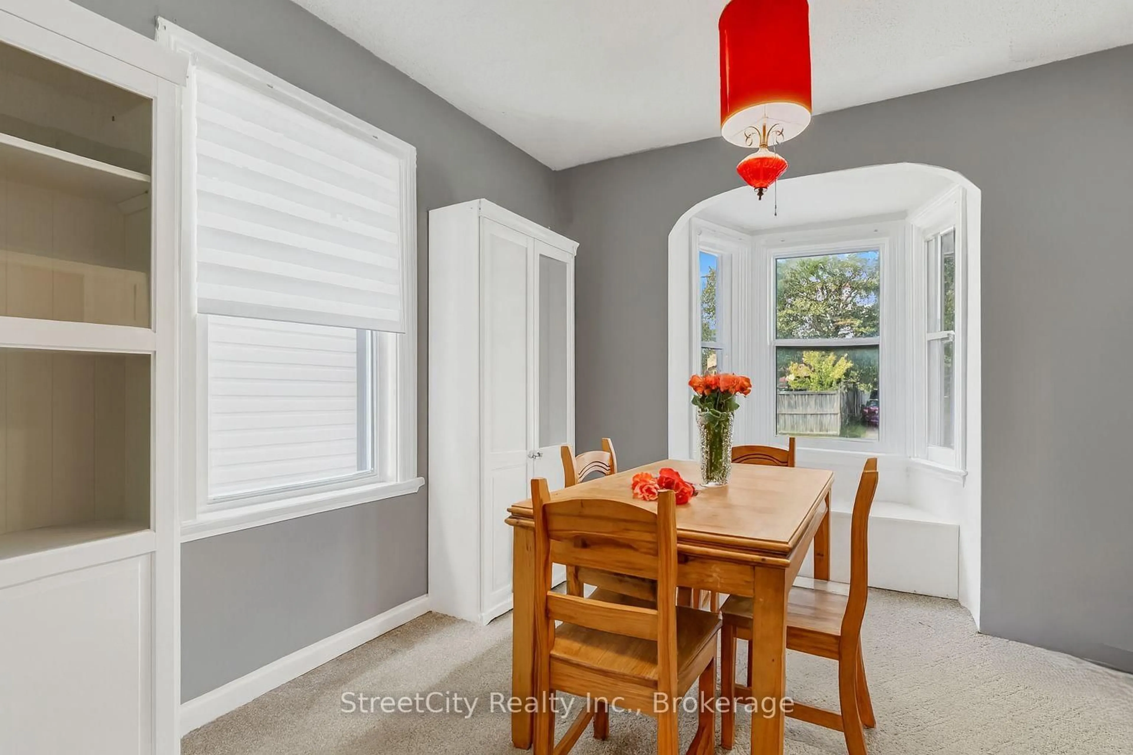 Dining room, unknown for 265 Front St, Stratford Ontario N5A 4J1
