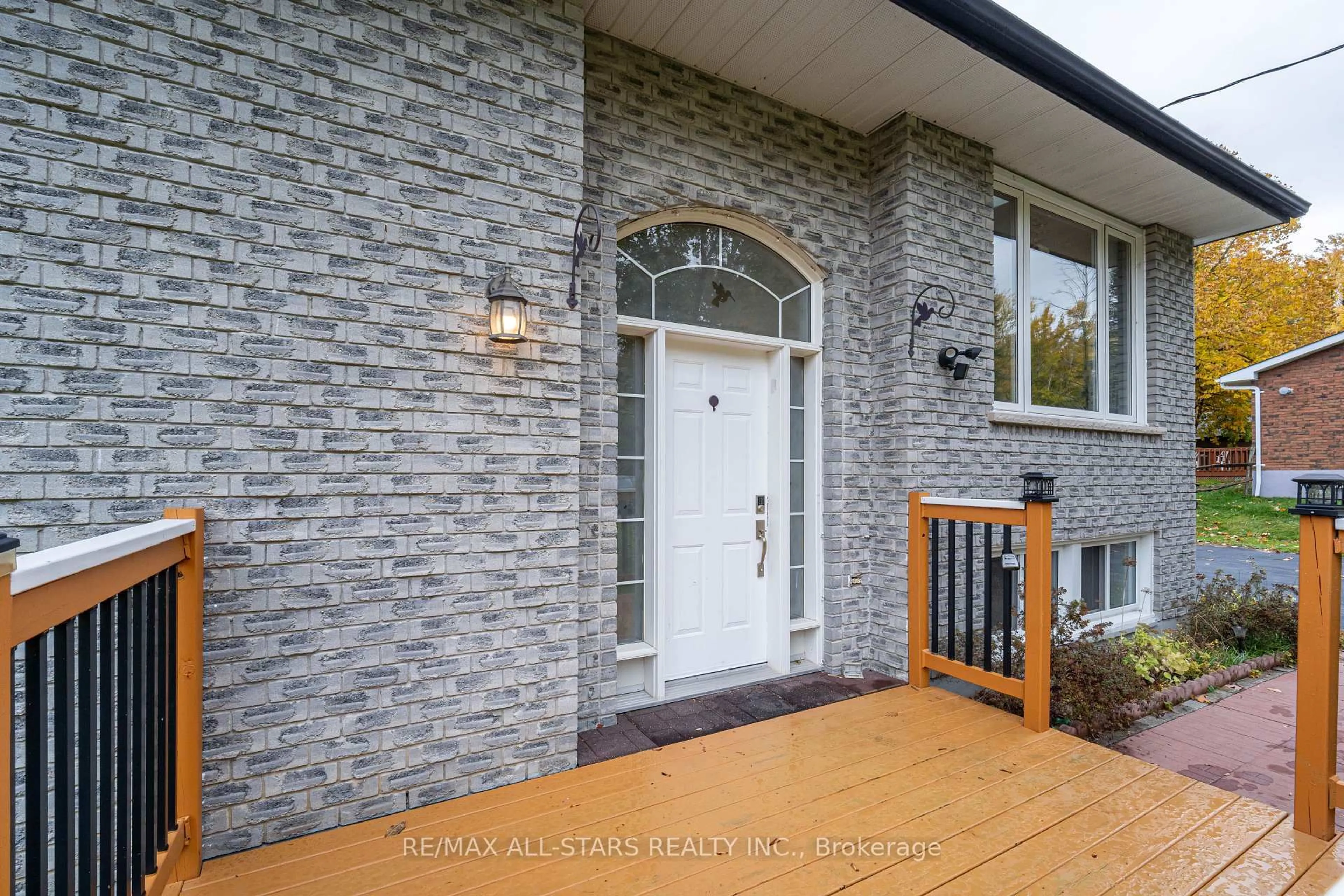 Home with brick exterior material, street for 32 Liberty Lane, Kawartha Lakes Ontario K0L 2W0