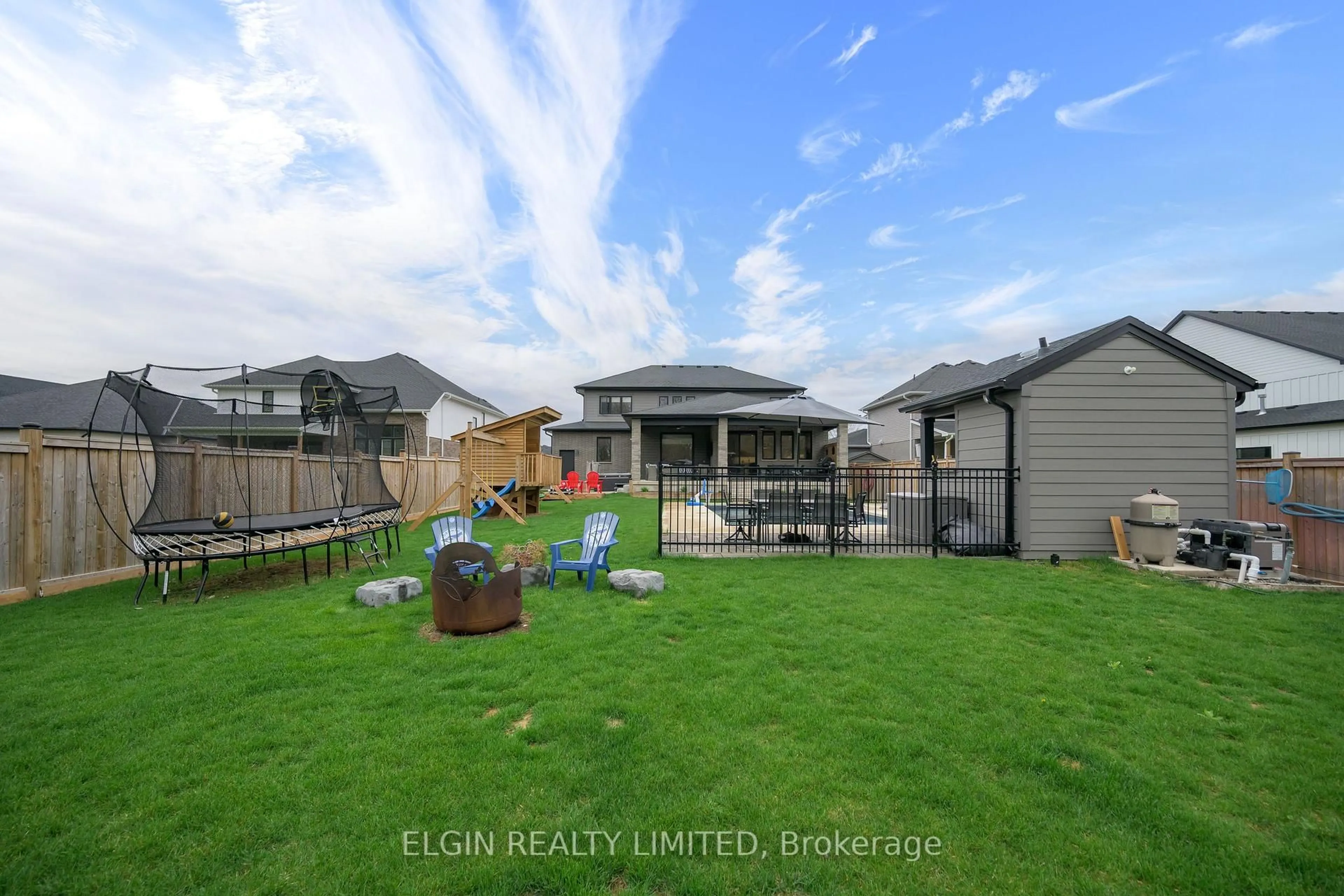 A pic from outside/outdoor area/front of a property/back of a property/a pic from drone, unknown for 107 Optimist Dr, Southwold Ontario N5P 0G2