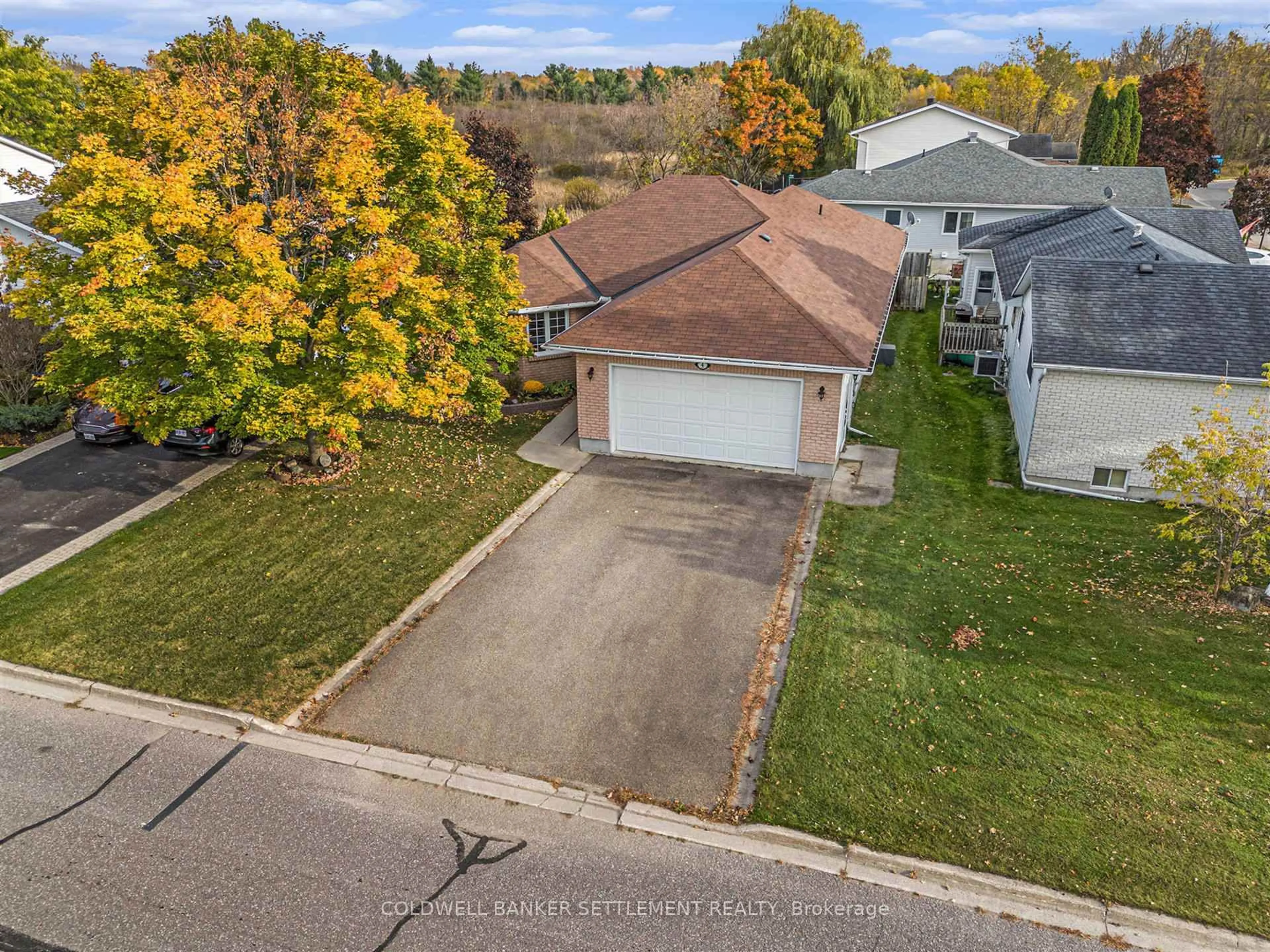 A pic from outside/outdoor area/front of a property/back of a property/a pic from drone, street for 4 Treelawn Blvd, Perth Ontario K7H 3L9
