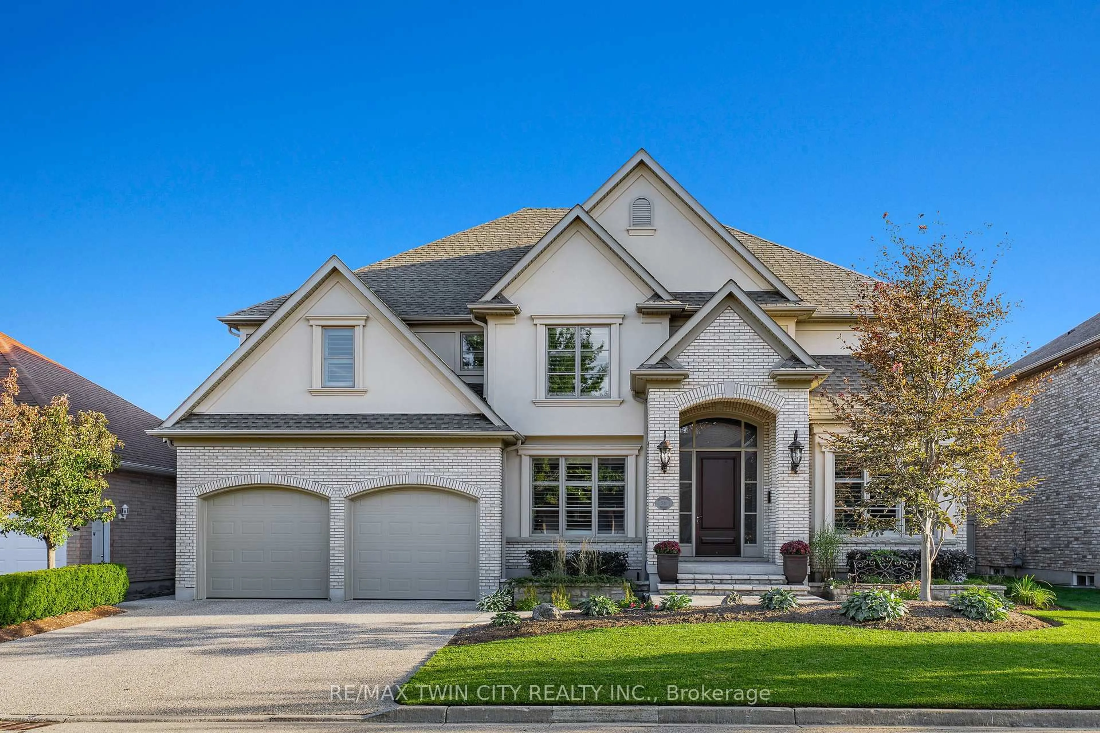 Home with brick exterior material, street for 541 Falconridge Cres, Kitchener Ontario N2K 4J2