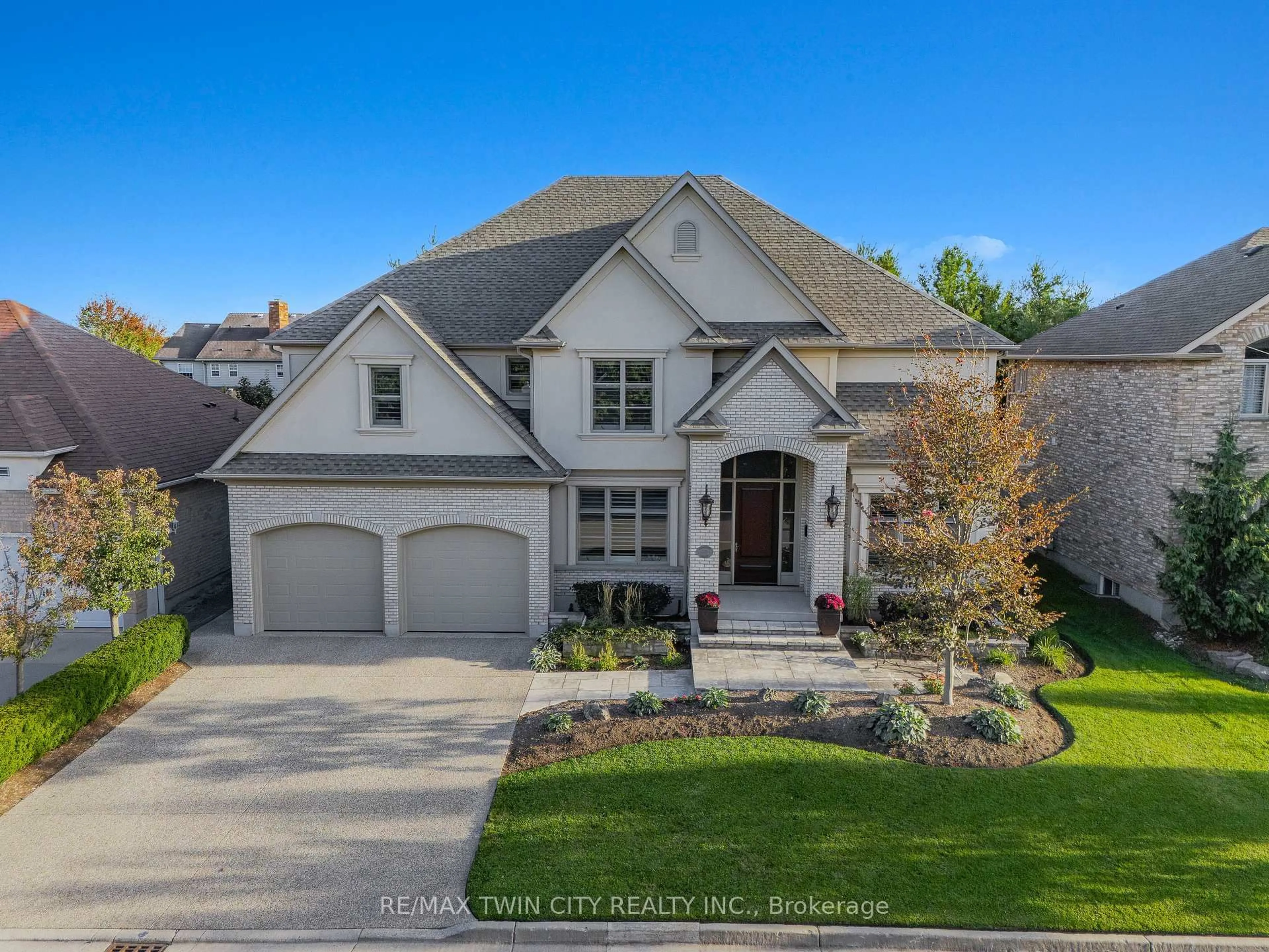 Home with brick exterior material, street for 541 Falconridge Cres, Kitchener Ontario N2K 4J2