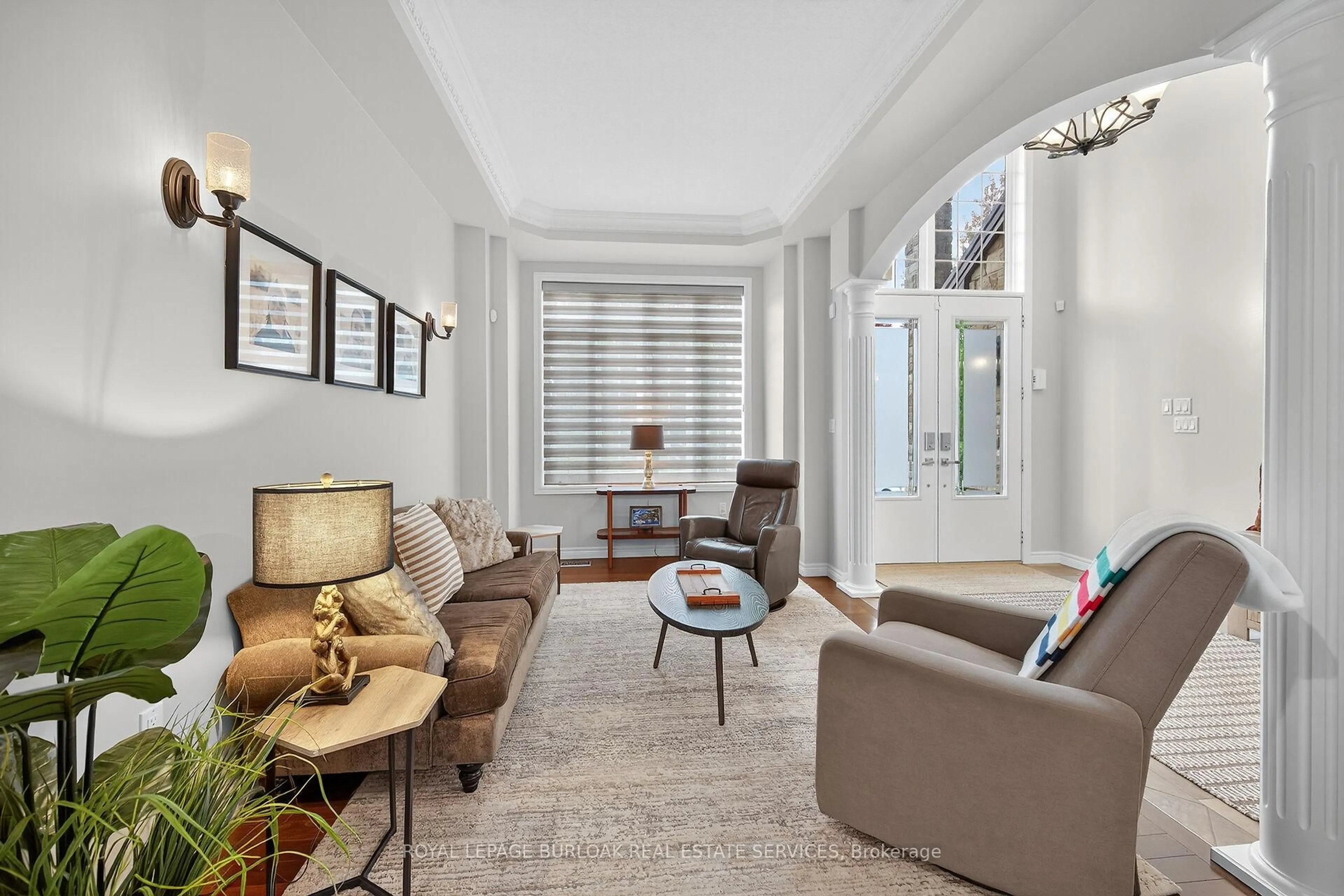 Living room with furniture, unknown for 248 Cloverleaf Dr, Hamilton Ontario L9K 1T2