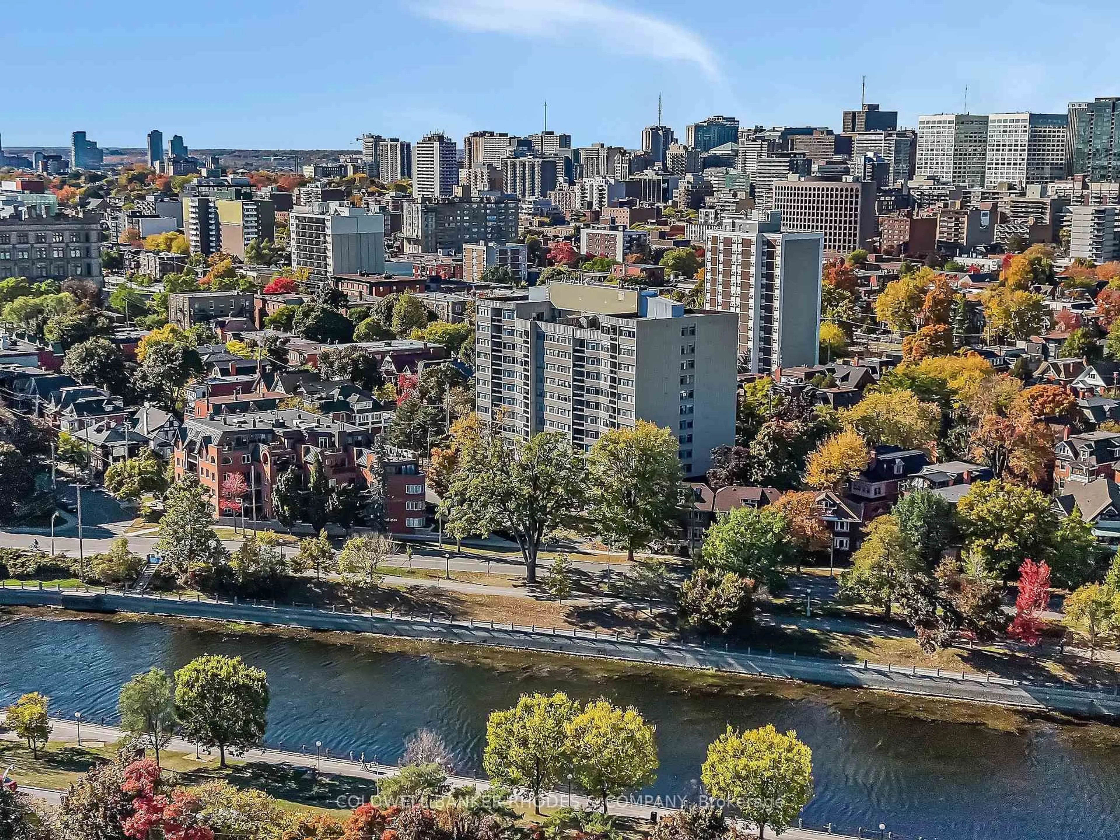 A pic from outside/outdoor area/front of a property/back of a property/a pic from drone, unknown for 60 McLeod St #402, Ottawa Ontario K2P 2G1