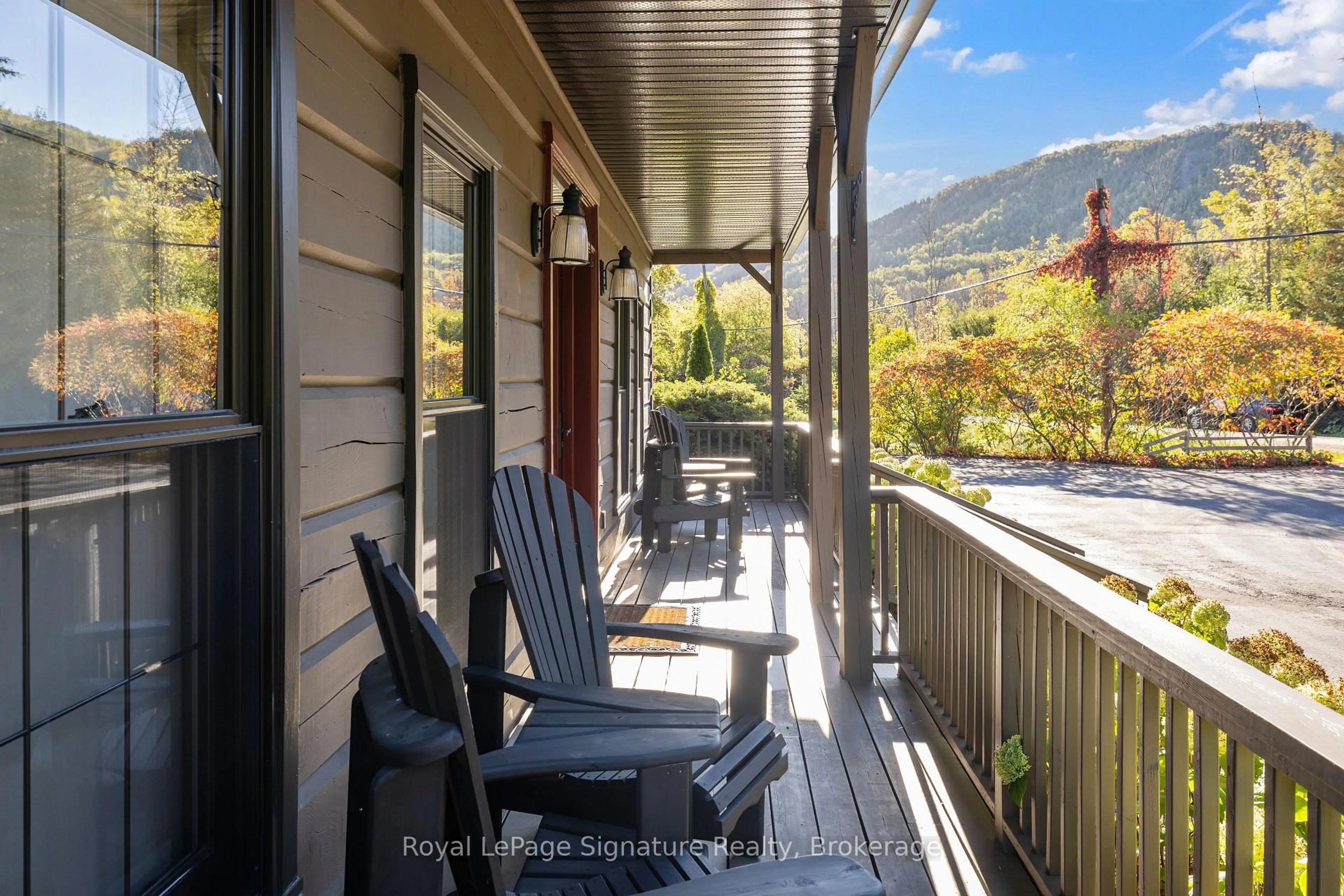 Patio, unknown for 133 OLD LAKESHORE Rd, Blue Mountains Ontario N0H 1J0