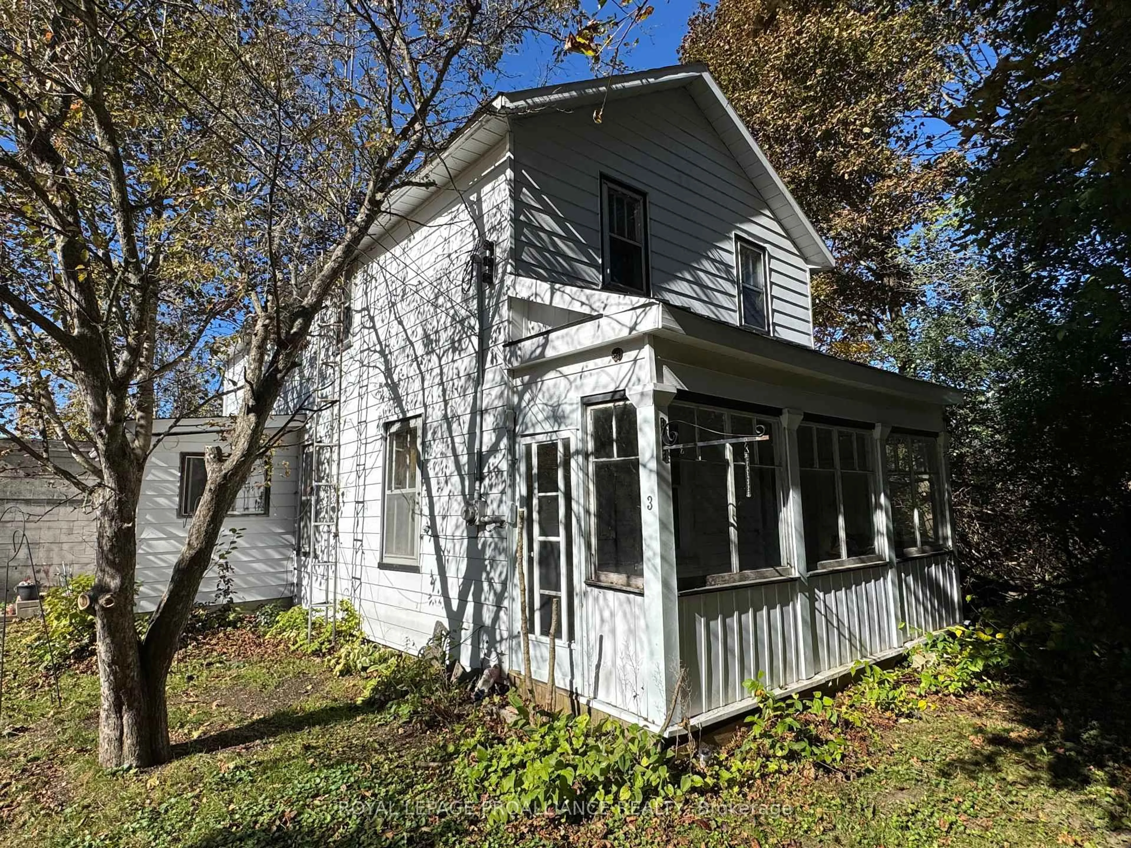 Unknown for 3 Gore St, Kawartha Lakes Ontario L0A 1A0