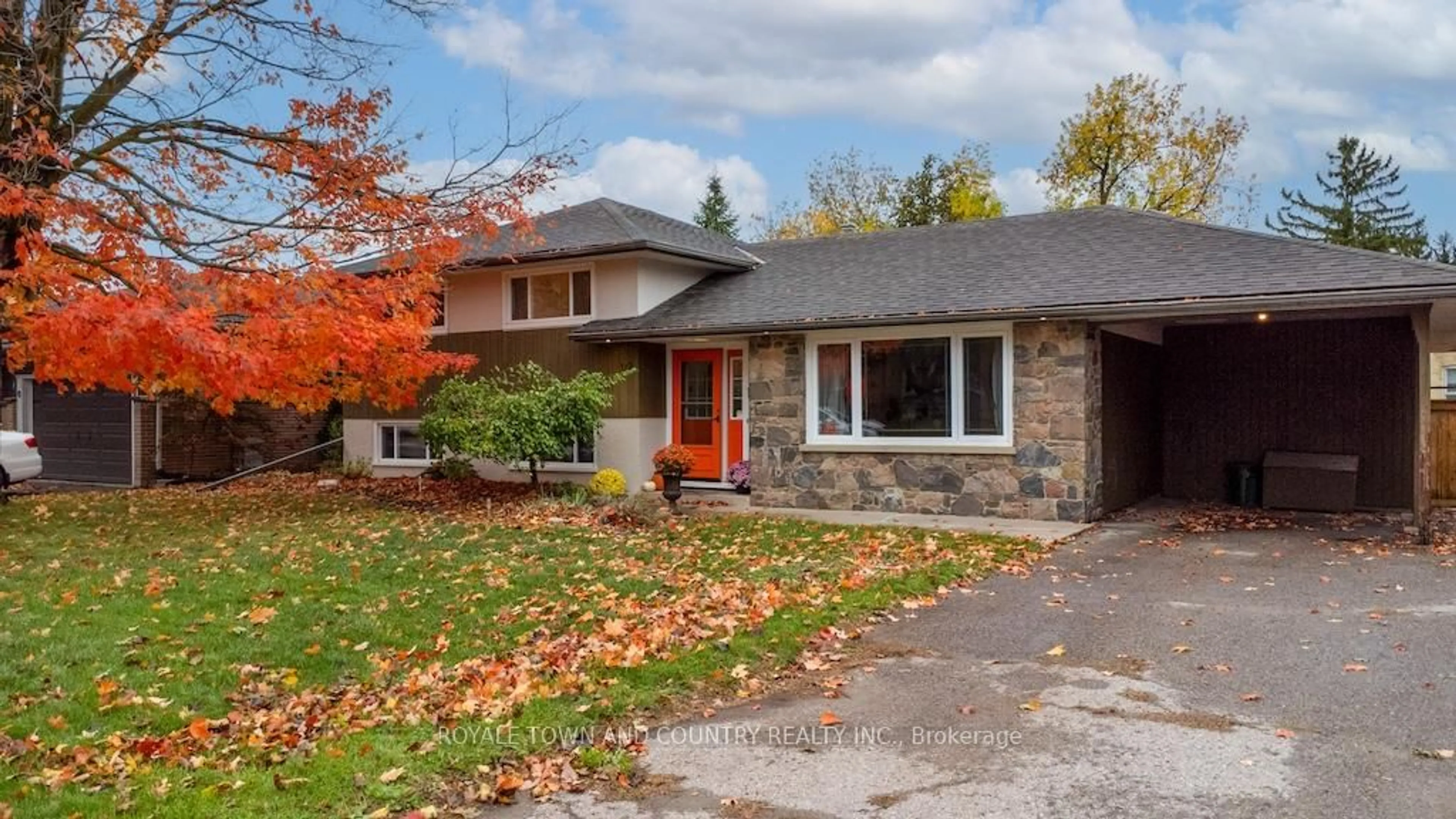Home with brick exterior material, street for 112 Adelaide St, Kawartha Lakes Ontario K9V 4L9