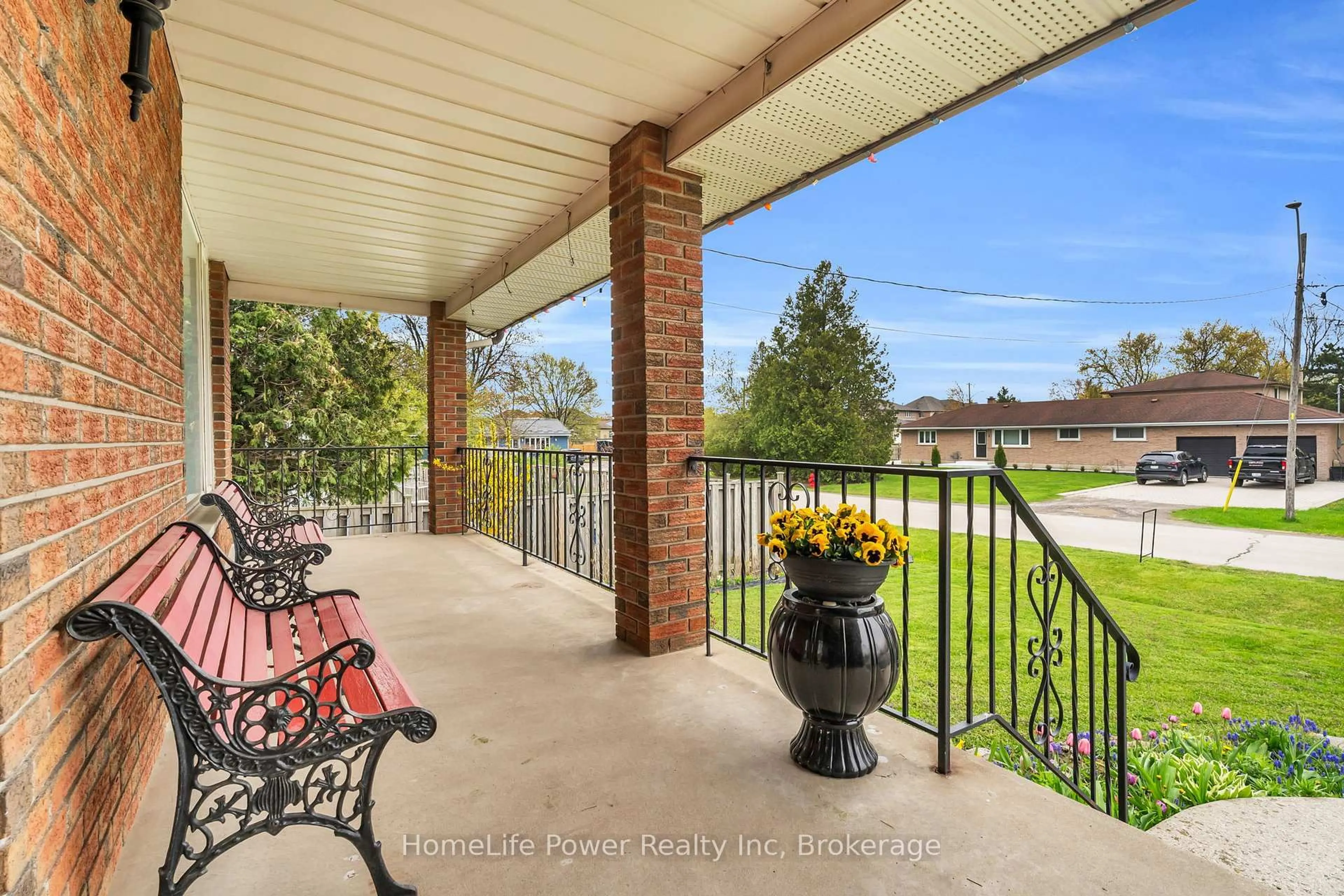 Patio, unknown for 6 Leckie Ave, Hamilton Ontario L8J 2S7