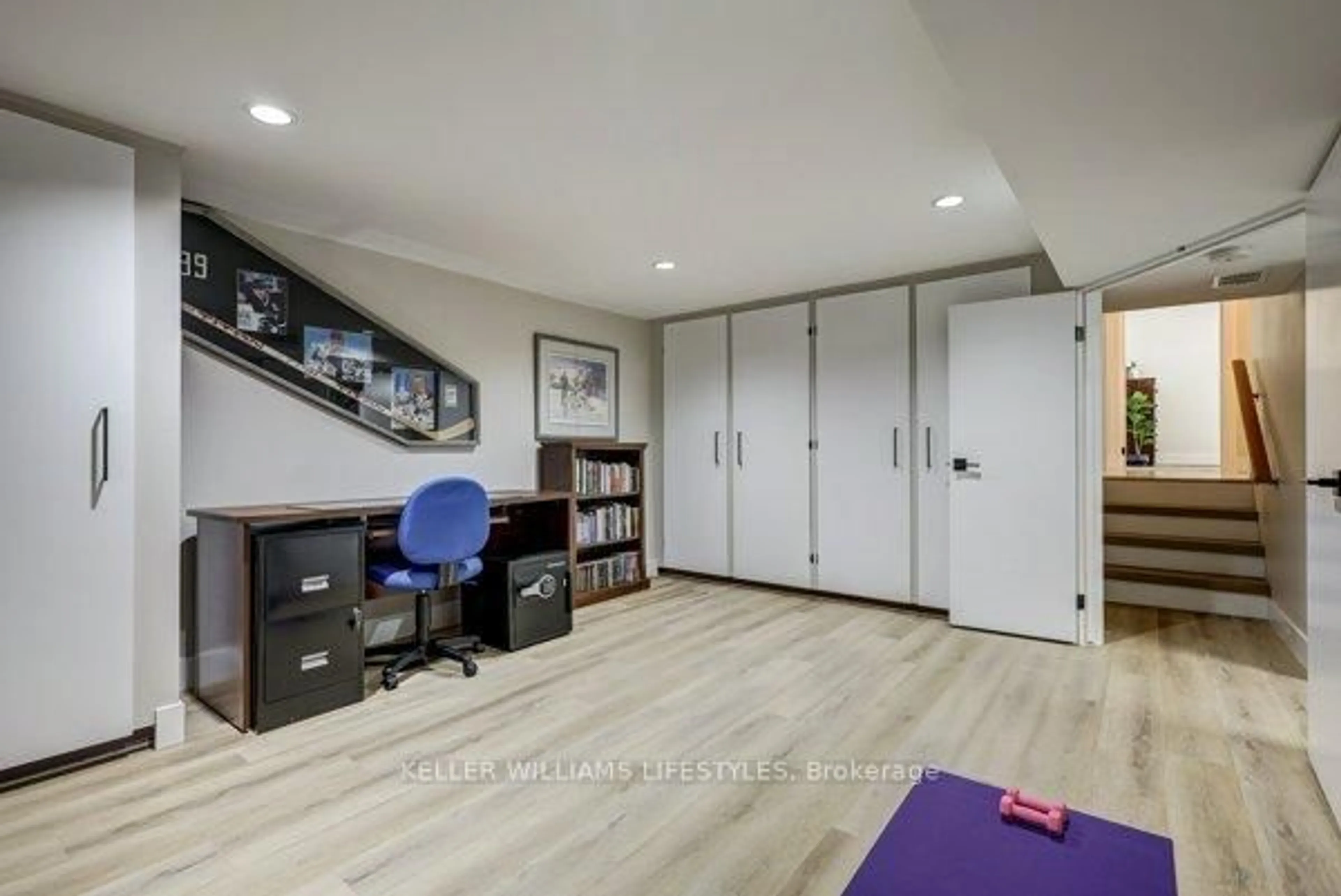 Unknown for 63 PARK LANE Cres, London South Ontario N6K 2V1