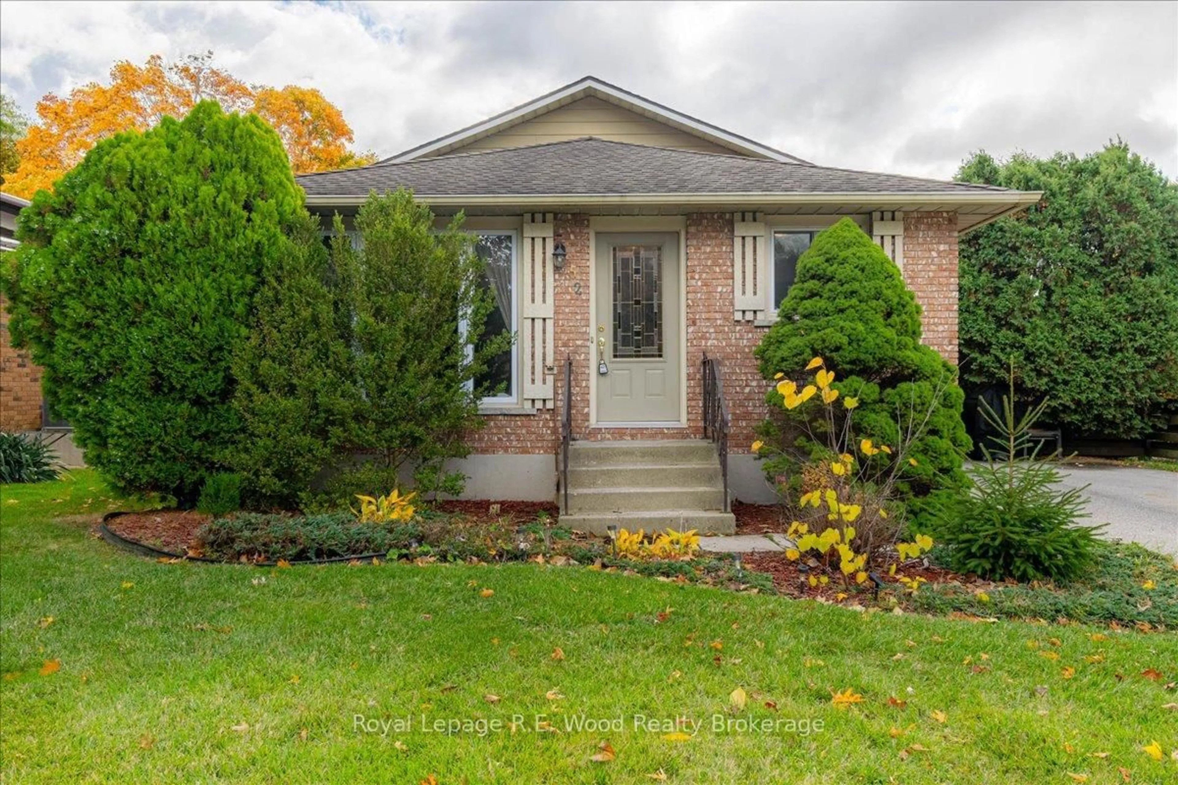Home with brick exterior material, street for 52 Trottier Dr, Tillsonburg Ontario N4G 4R2