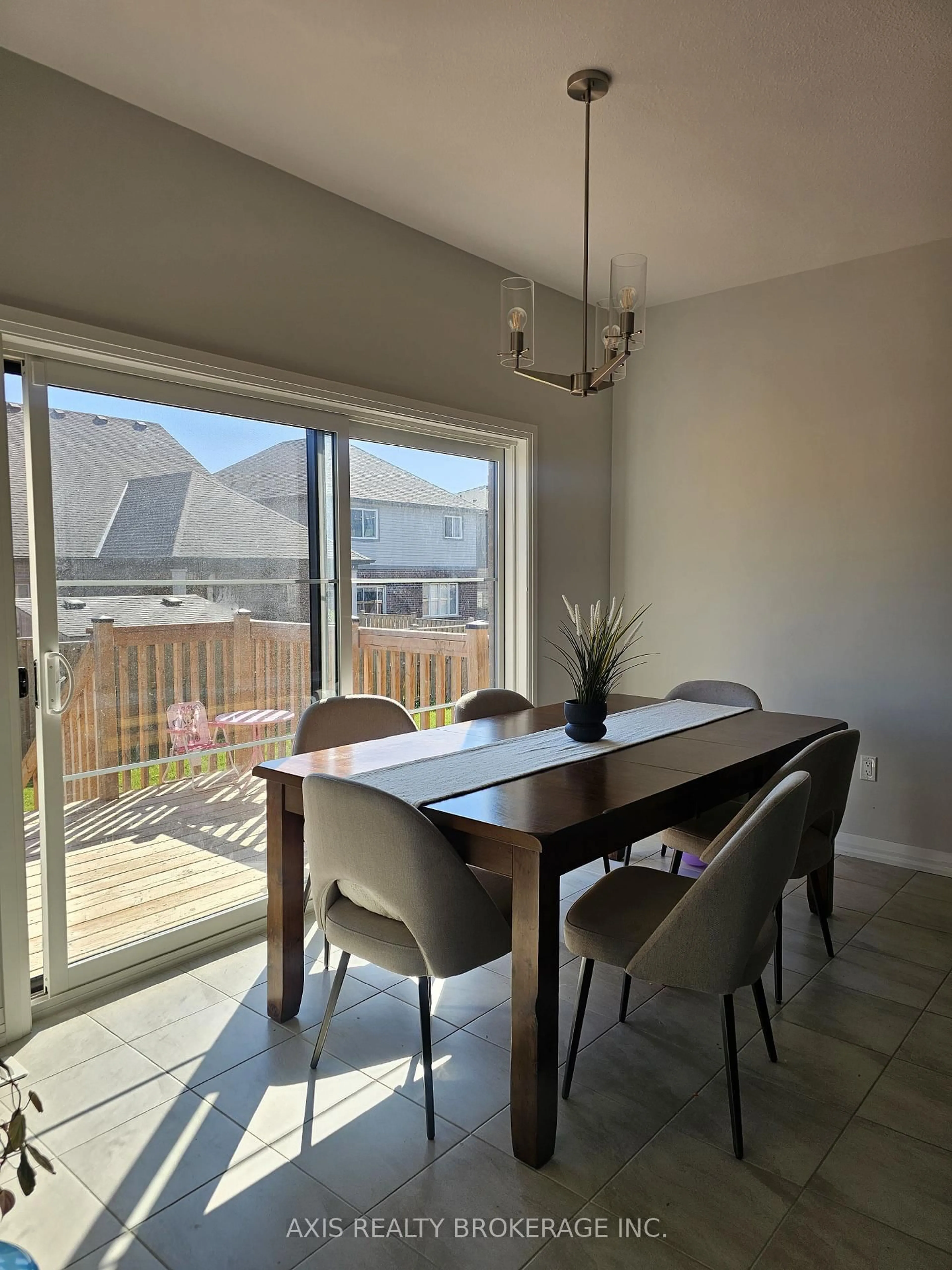 Dining room, unknown for 47 SAMUEL Ave, Pelham Ontario L3B 5N5