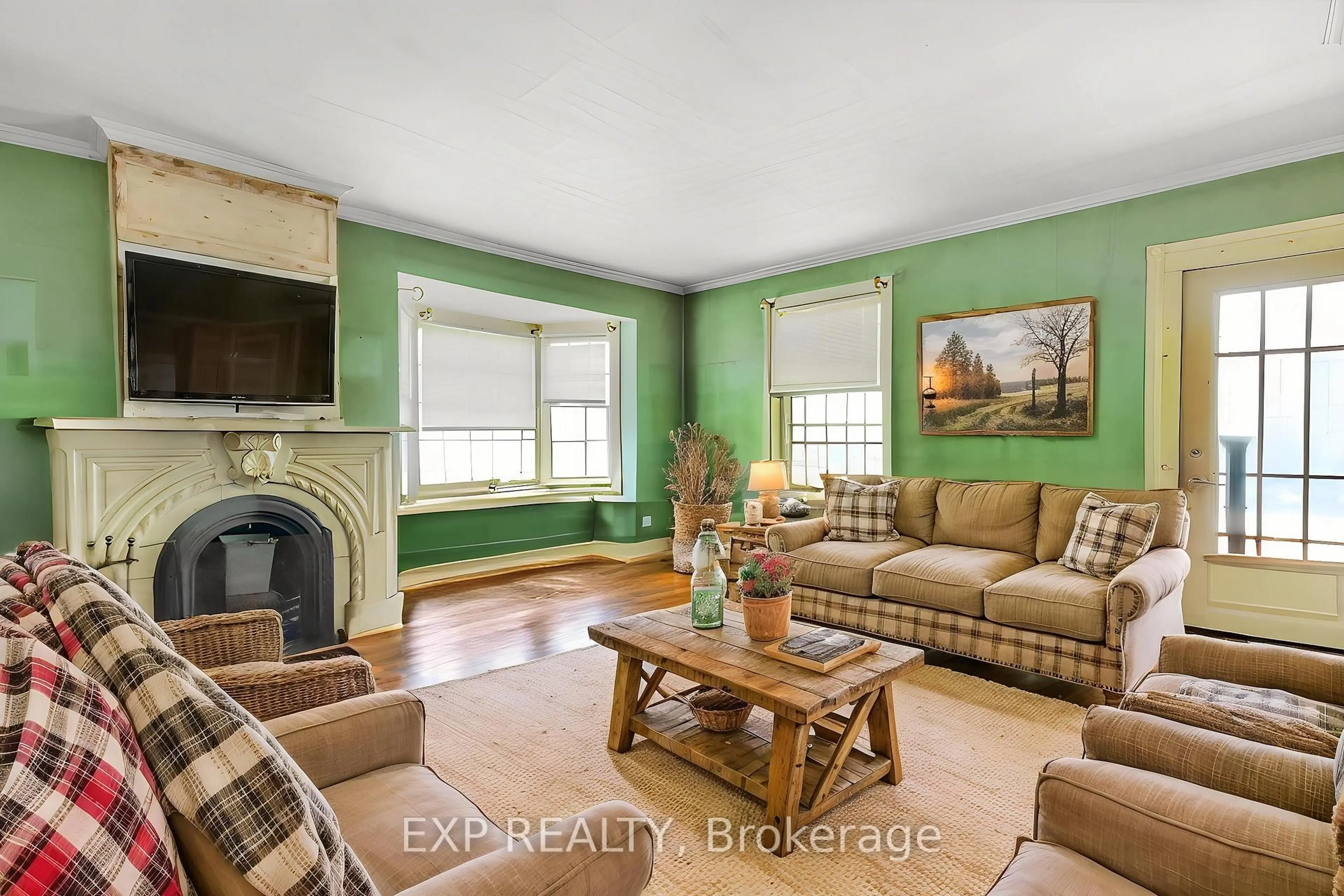 Living room with furniture, unknown for 36 Elgin St, Woolwich Ontario N3B 1Y3