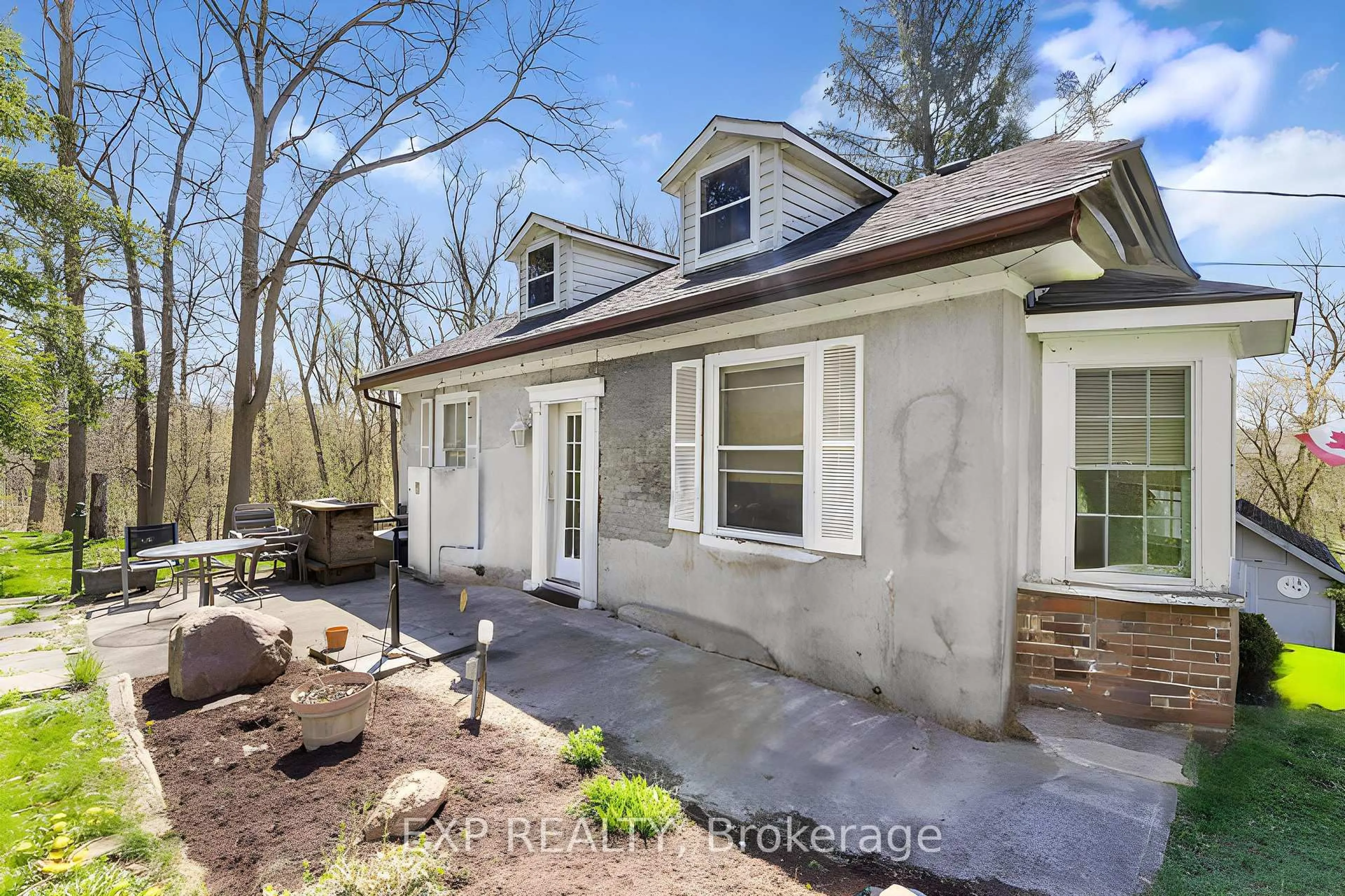 Home with brick exterior material, street for 36 Elgin St, Woolwich Ontario N3B 1Y3