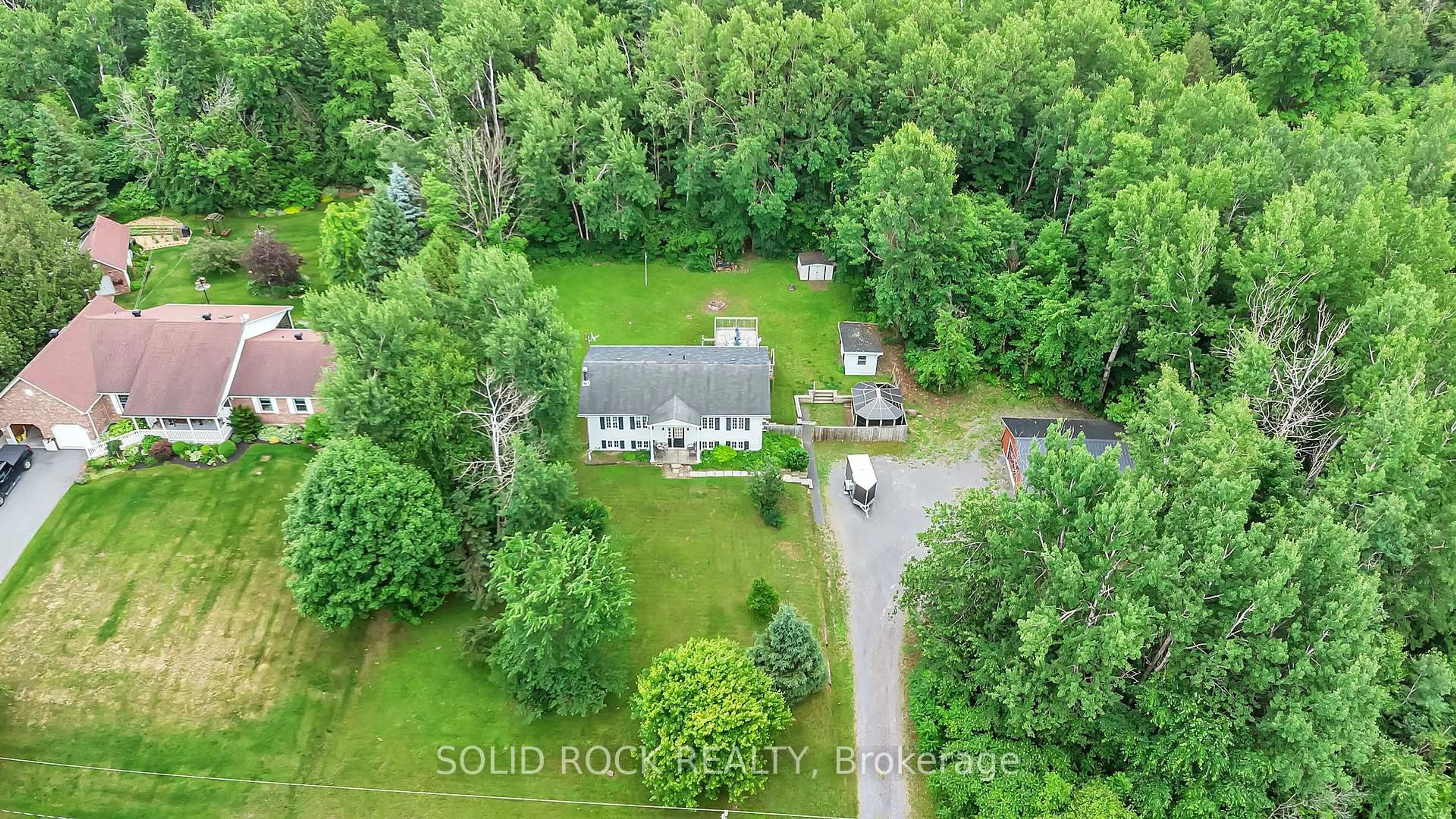 A pic from outside/outdoor area/front of a property/back of a property/a pic from drone, unknown for 17372 Cameron Rd, South Stormont Ontario K0C 2A0