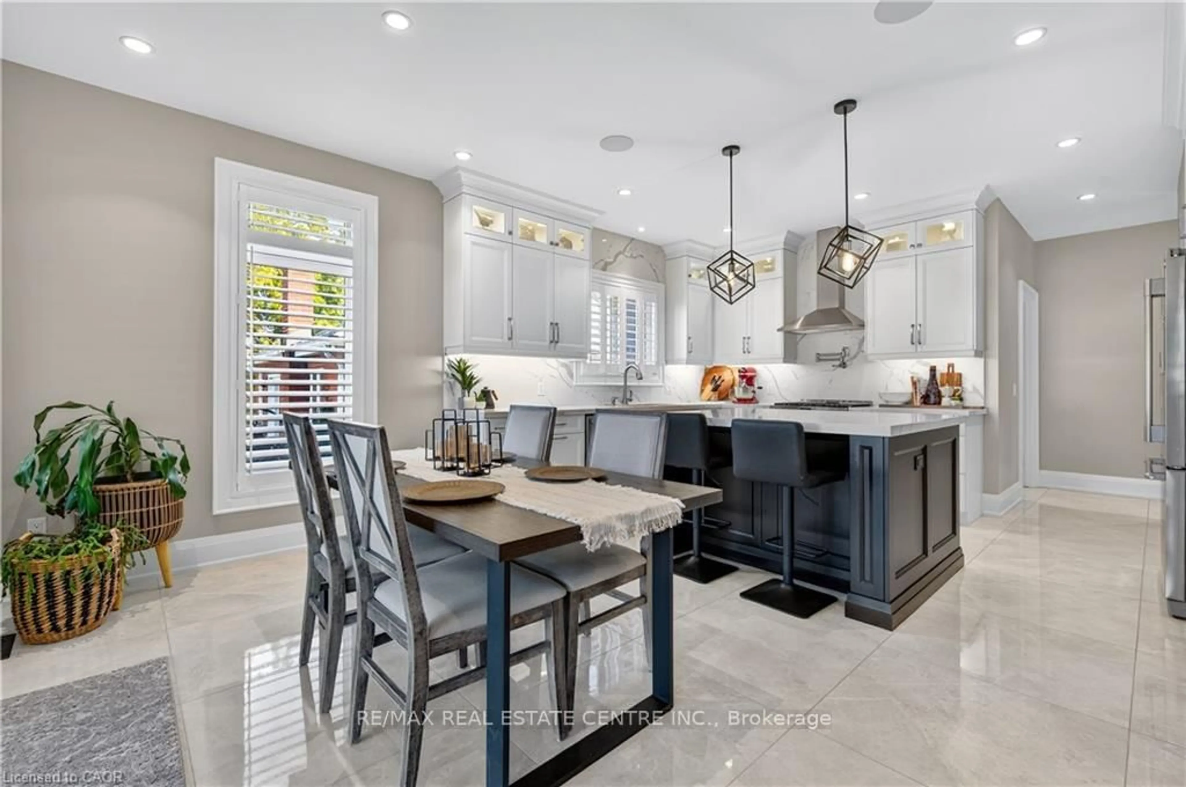 Contemporary kitchen, ceramic/tile floor for 18 David Ave, Hamilton Ontario L9A 3V1