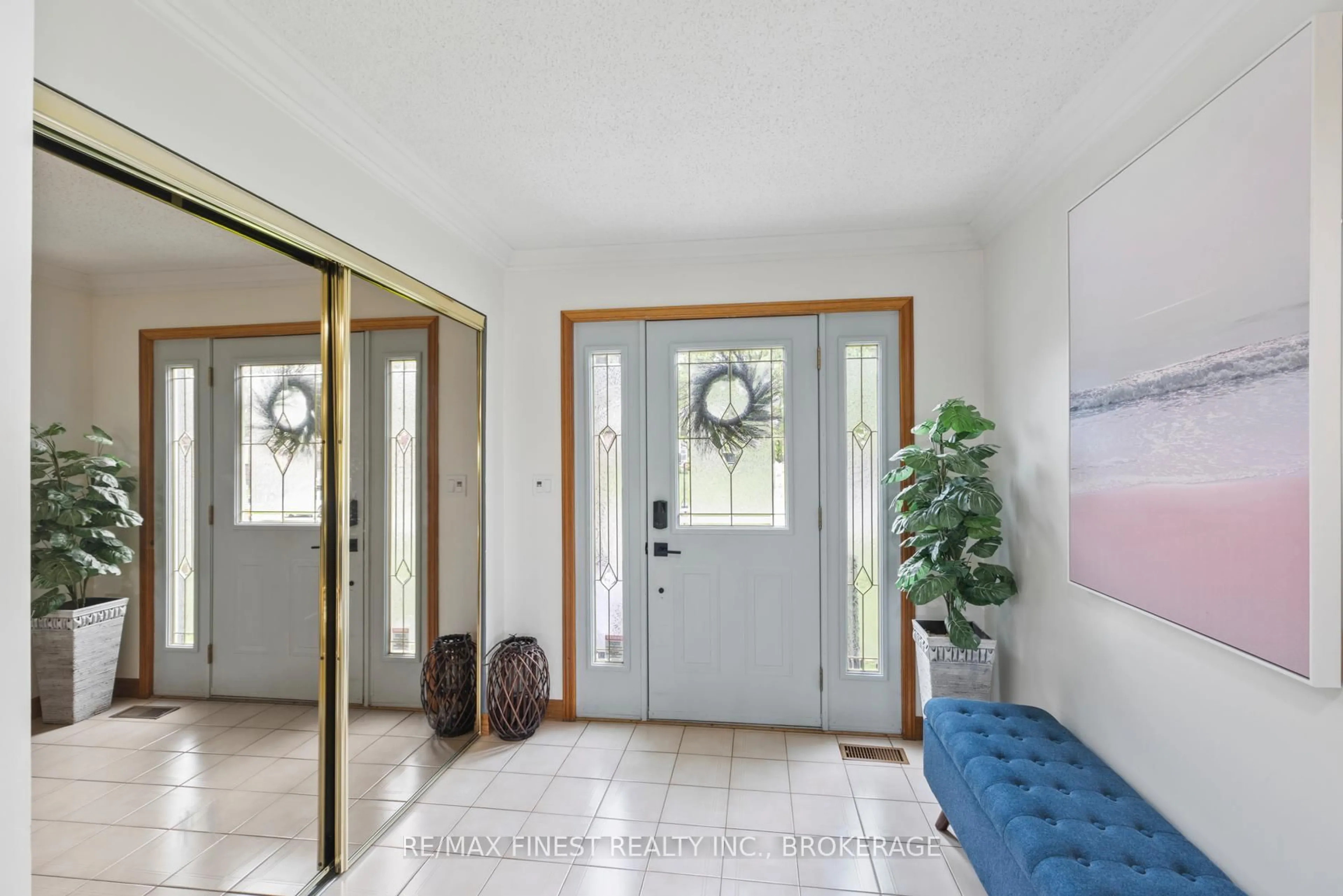 Indoor entryway for 593 Forest Hill Dr, Kingston Ontario K7M 7N6