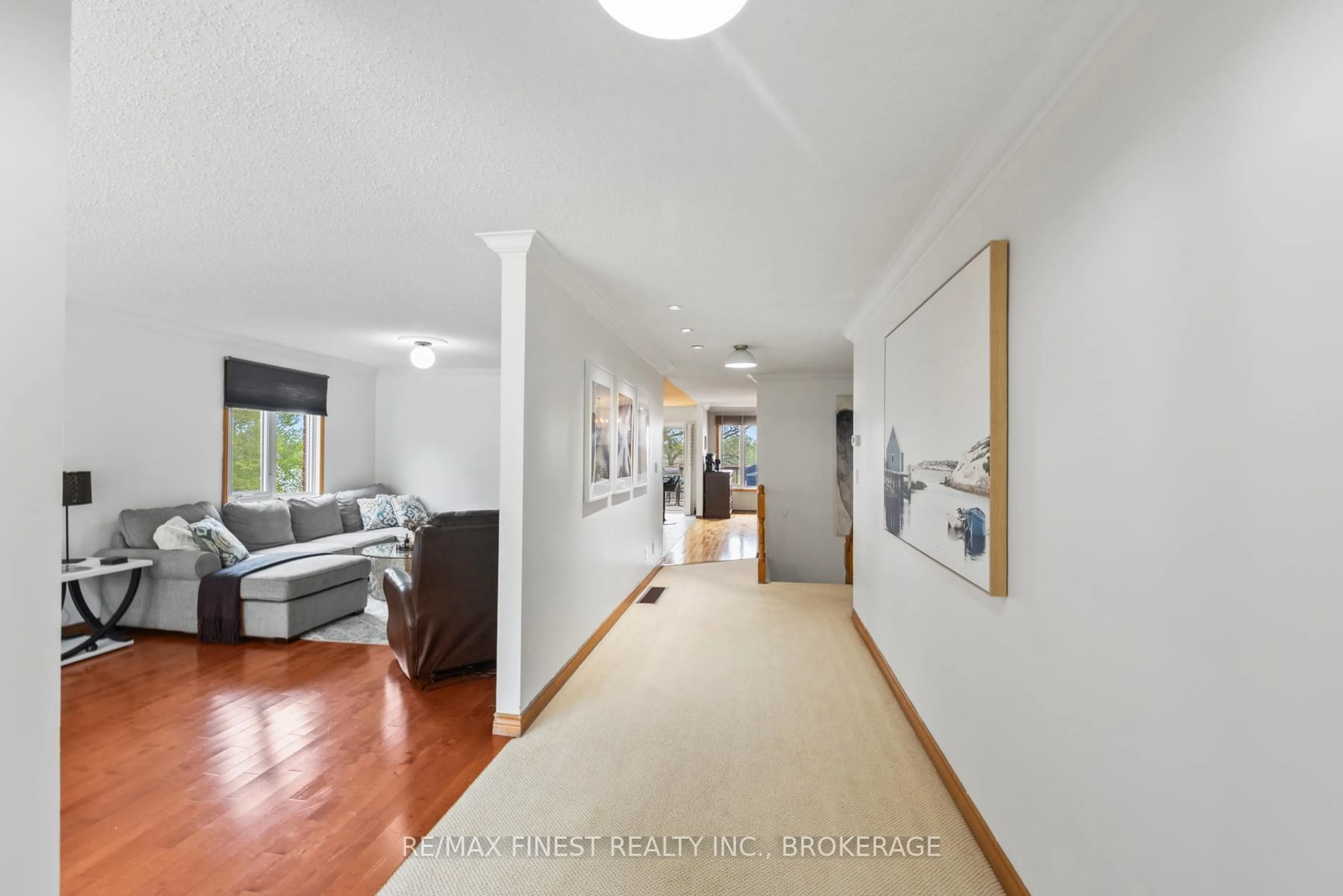 Indoor foyer for 593 Forest Hill Dr, Kingston Ontario K7M 7N6