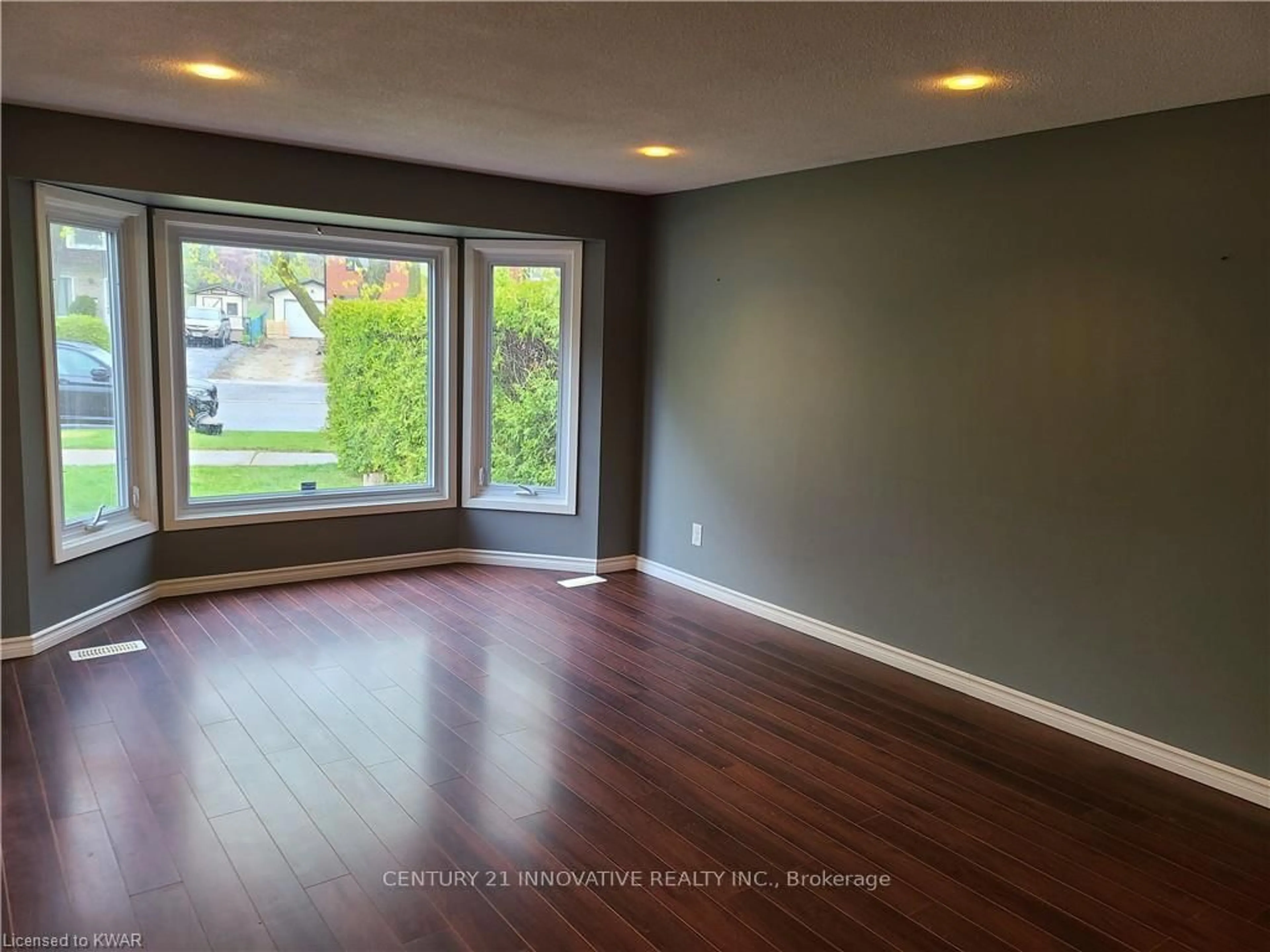 A pic of a room for 75 Pepperwood Cres, Kitchener Ontario N2A 2R4
