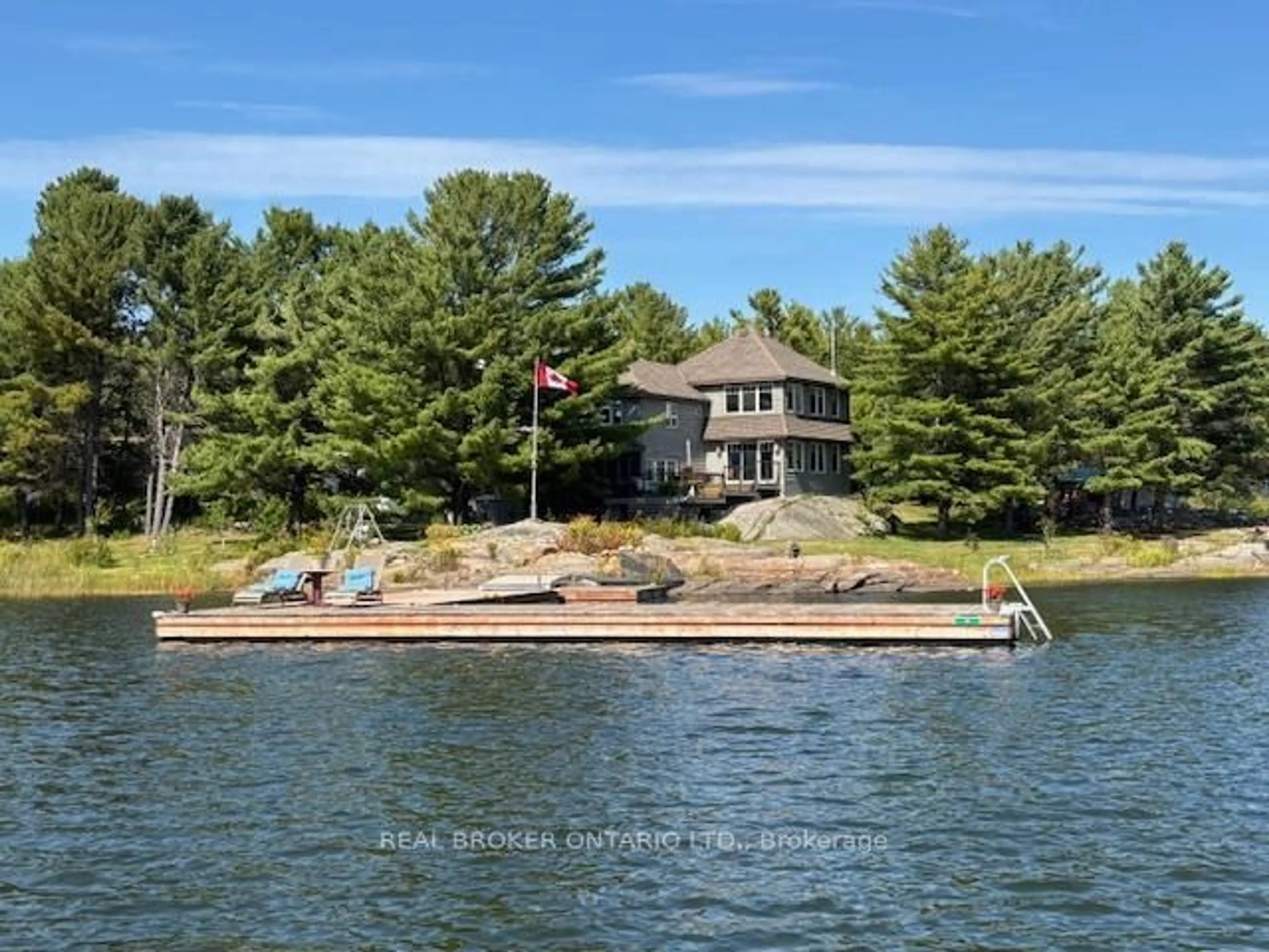 A pic from outside/outdoor area/front of a property/back of a property/a pic from drone, water/lake/river/ocean view for 121 Rattlebear Dr, The Archipelago Ontario P0G 1K0