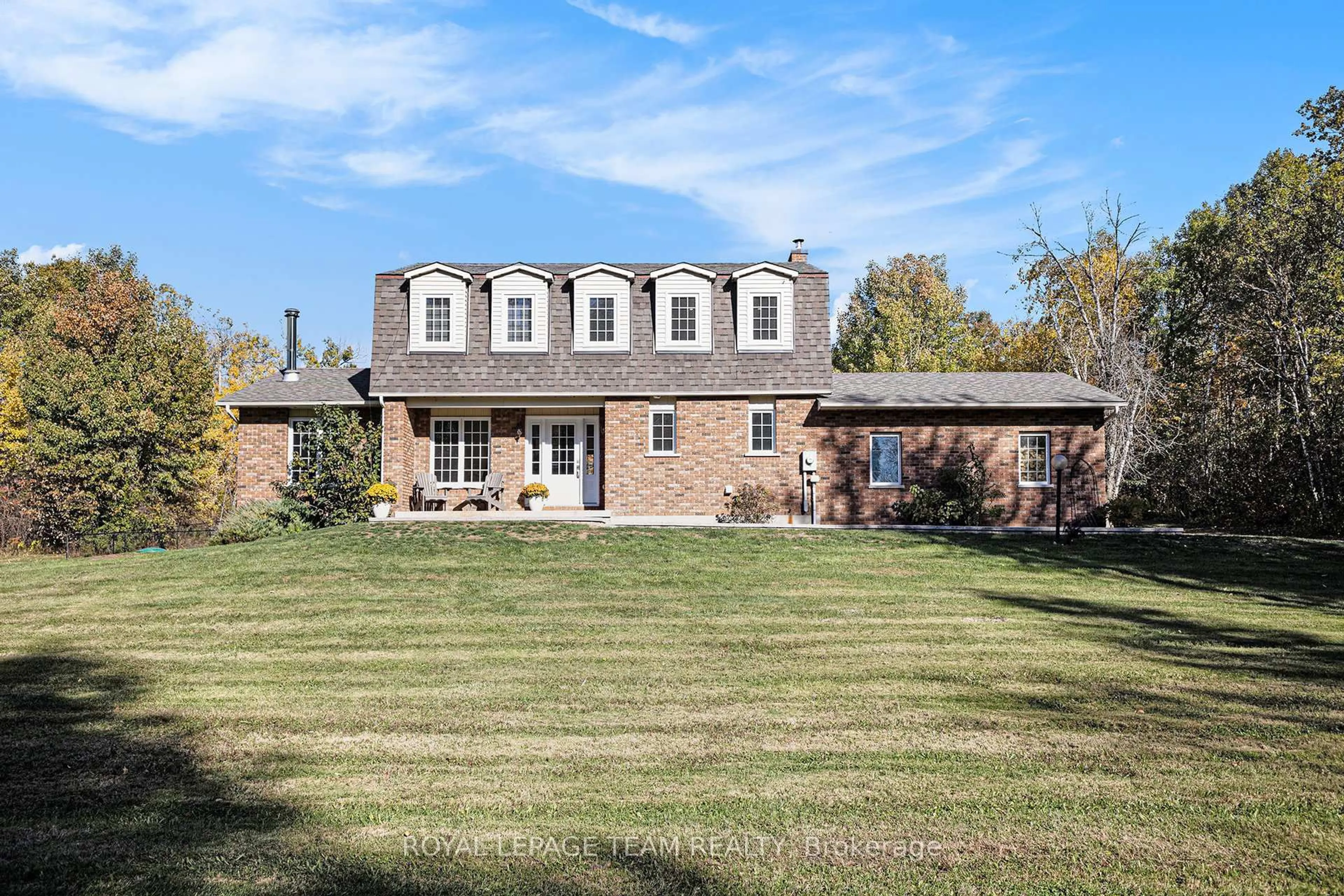 Home with brick exterior material, street for 7521 Fourth Line Rd, Kemptville Ontario K0G 1J0
