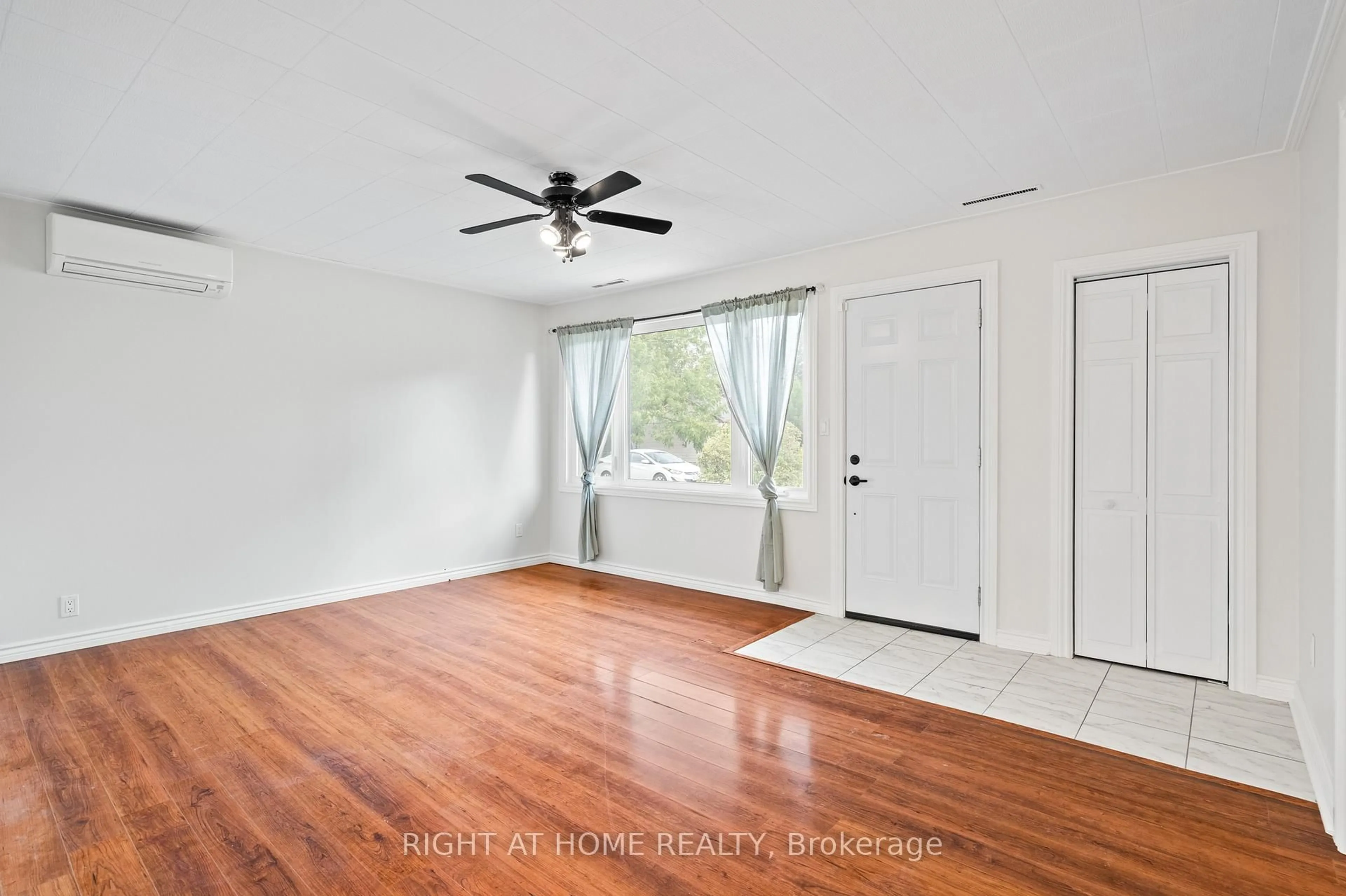 A pic of a room for 70 Powerview Ave, St. Catharines Ontario L2S 1X1