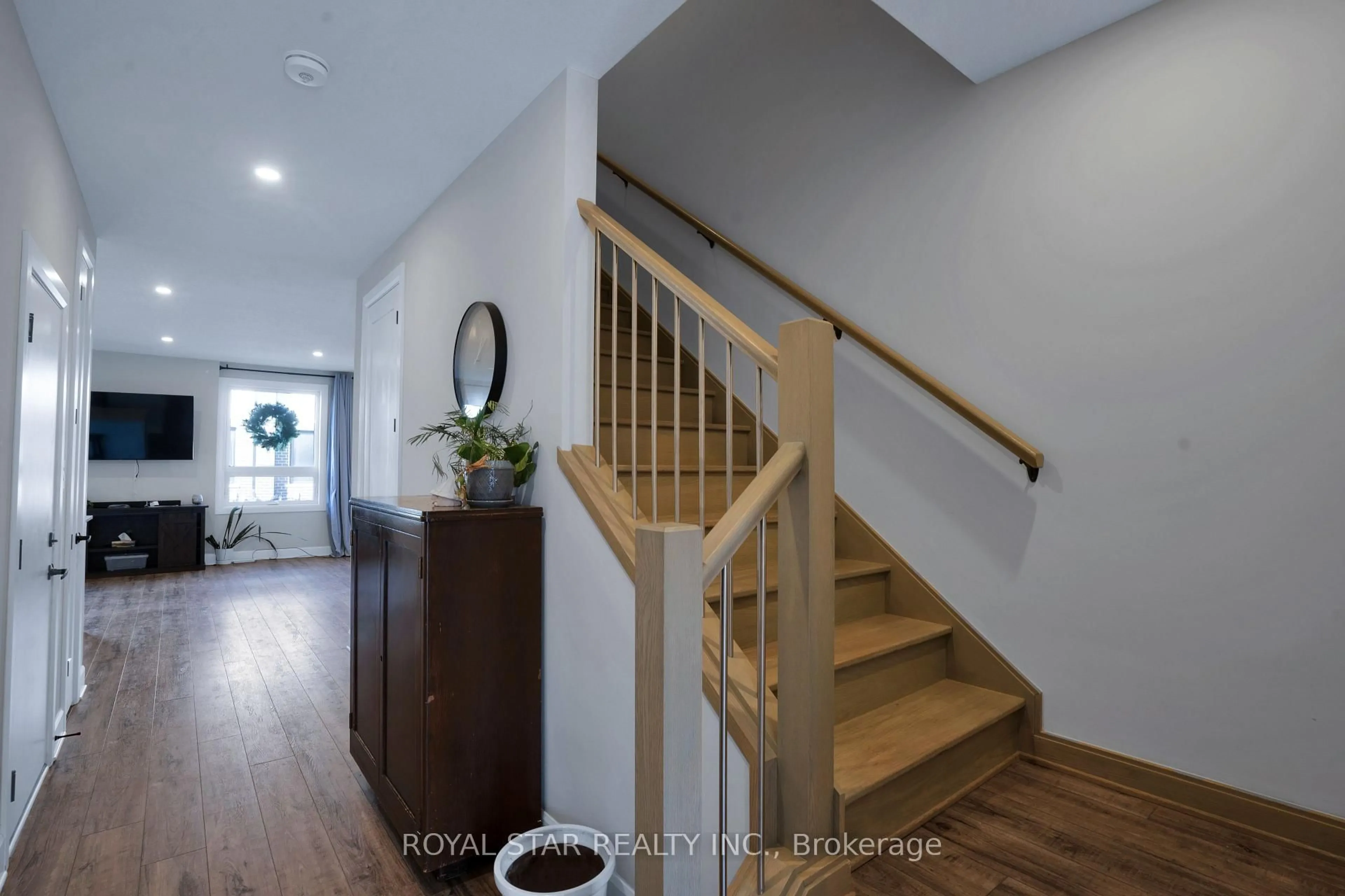 Unknown for 175 Doan Dr #108, Middlesex Centre Ontario N0L 1R0