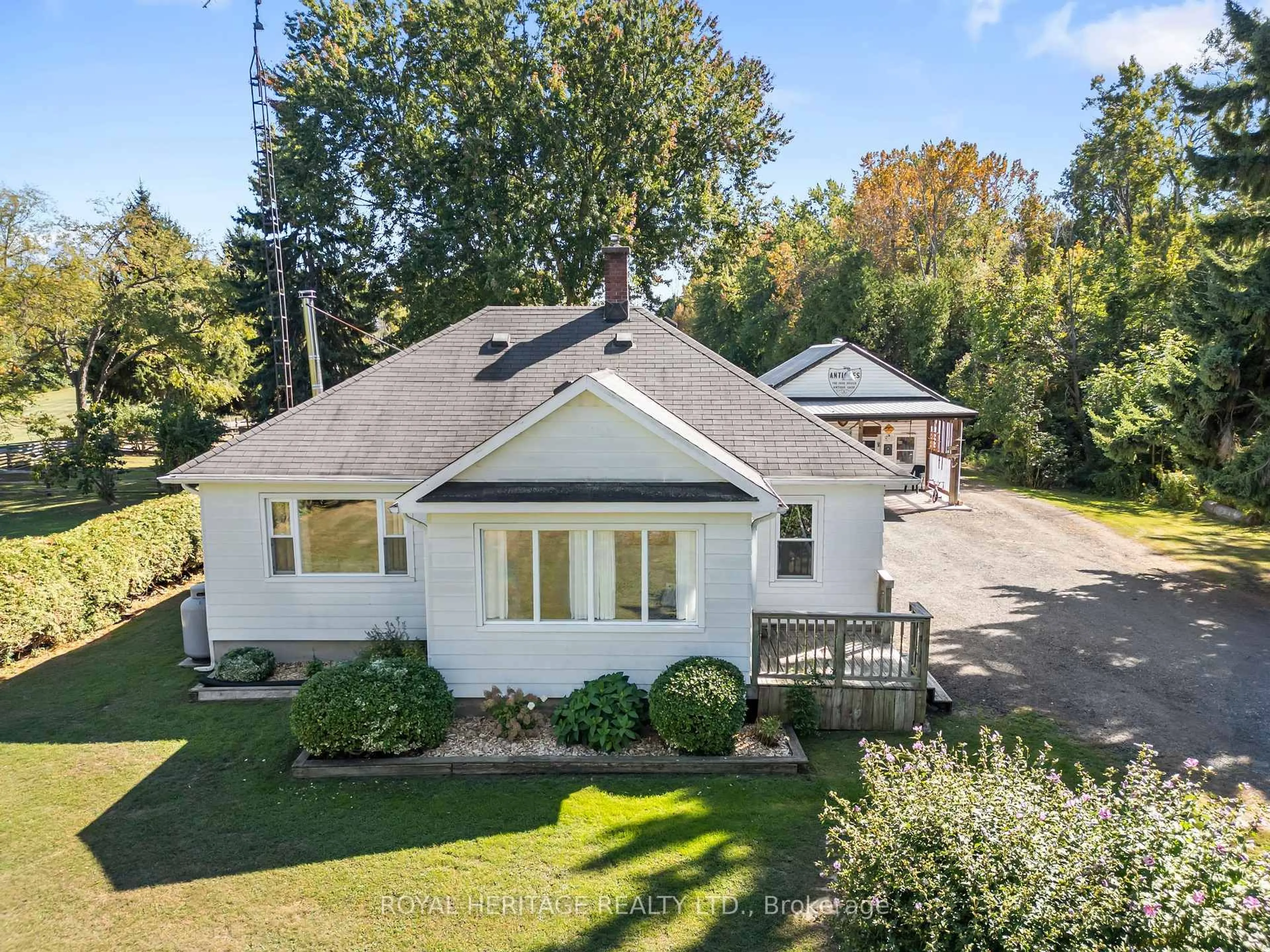 A pic from outside/outdoor area/front of a property/back of a property/a pic from drone, unknown for 10629 County Rd 2 Rd, Alnwick/Haldimand Ontario K0K 2G0