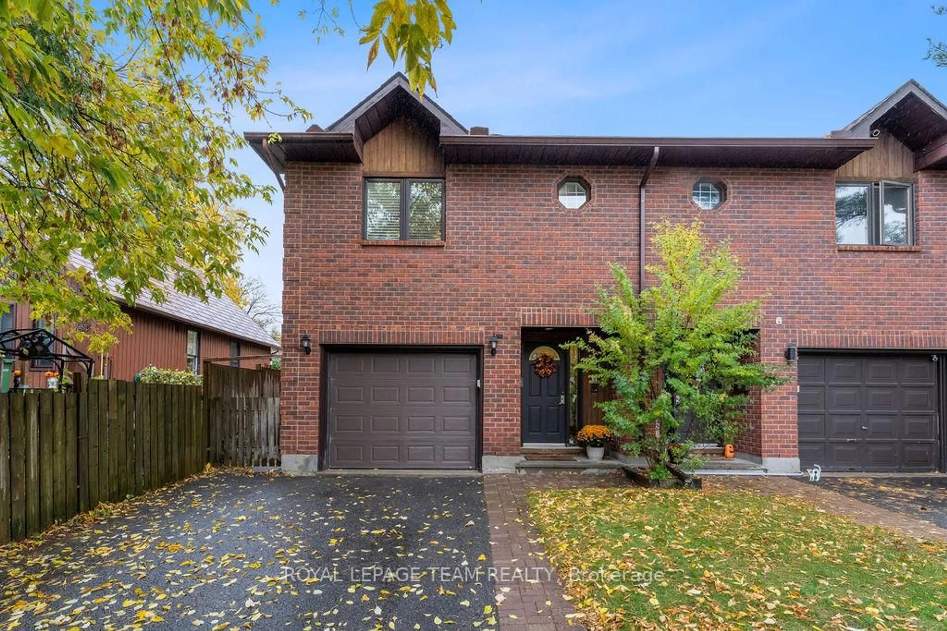 Home with brick exterior material, street for 2684 Violet St, Ottawa Ontario K2B 6X2