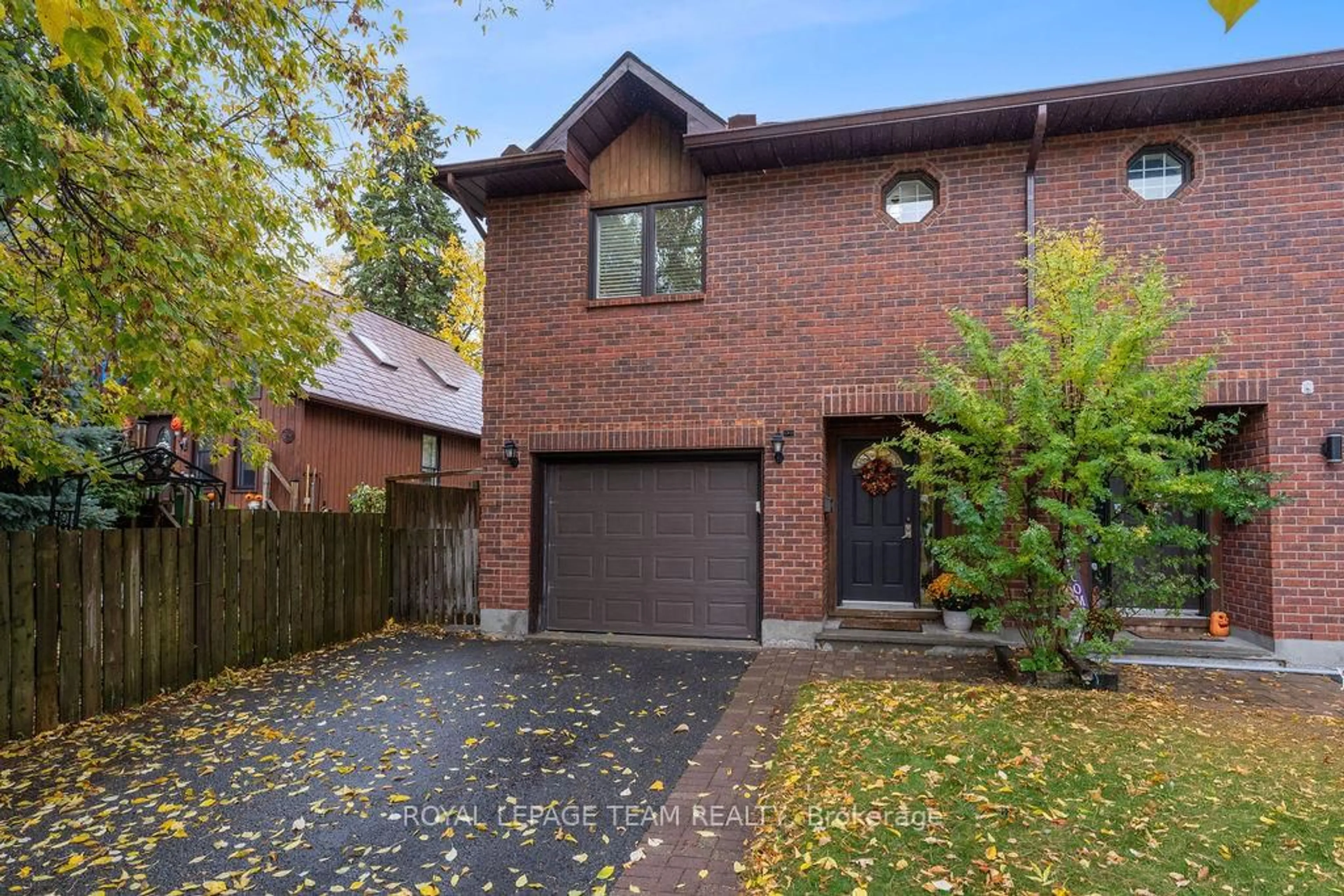 Home with brick exterior material, street for 2684 Violet St, Ottawa Ontario K2B 6X2