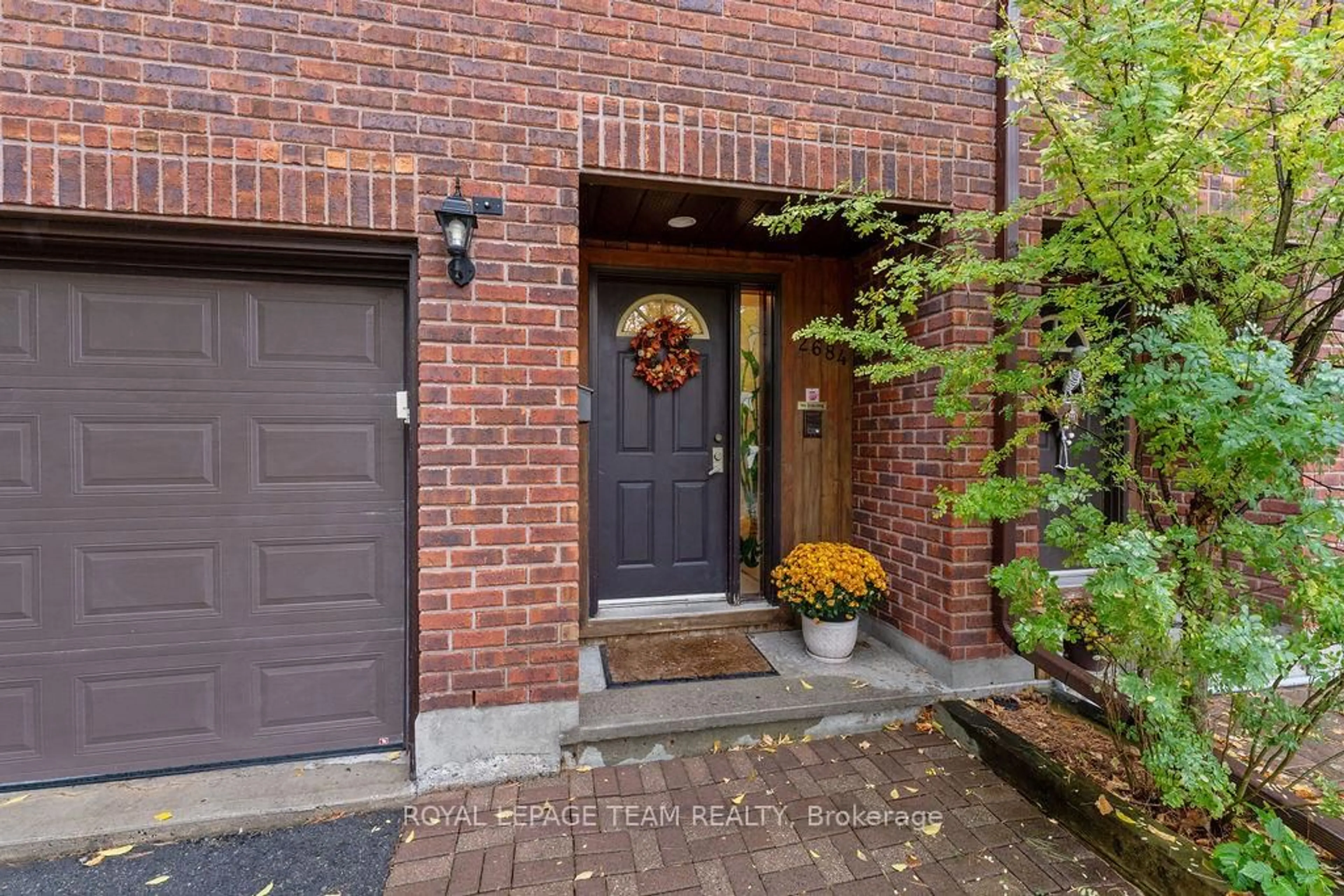 Unknown for 2684 Violet St, Ottawa Ontario K2B 6X2