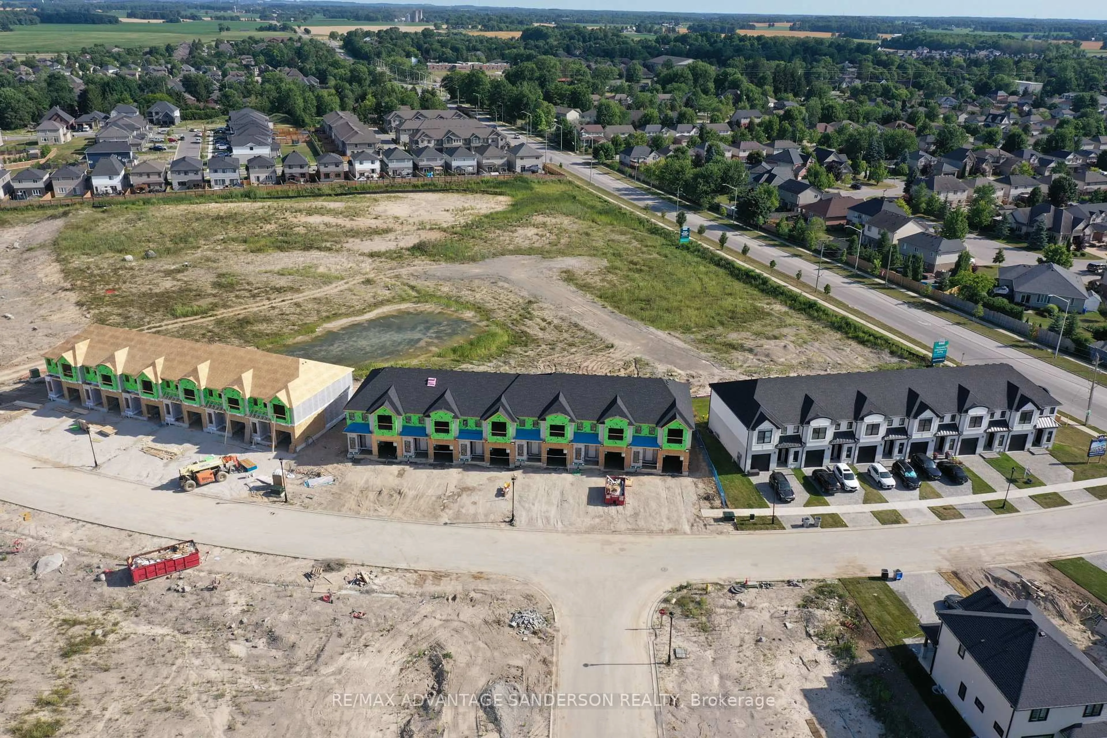 A pic from outside/outdoor area/front of a property/back of a property/a pic from drone, unknown for 31 Blue Spruce Ave, Thames Centre Ontario N0M 2P0