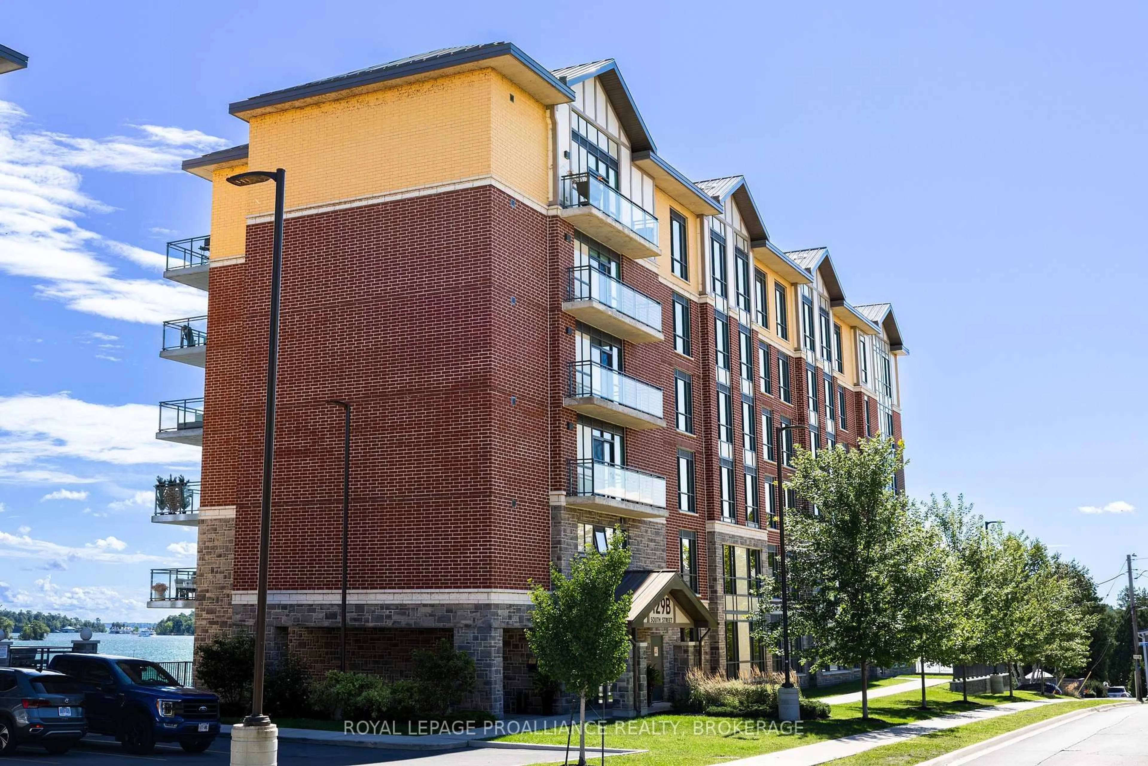 Home with brick exterior material, building for 129B South St #418, Gananoque Ontario K7G 0B1