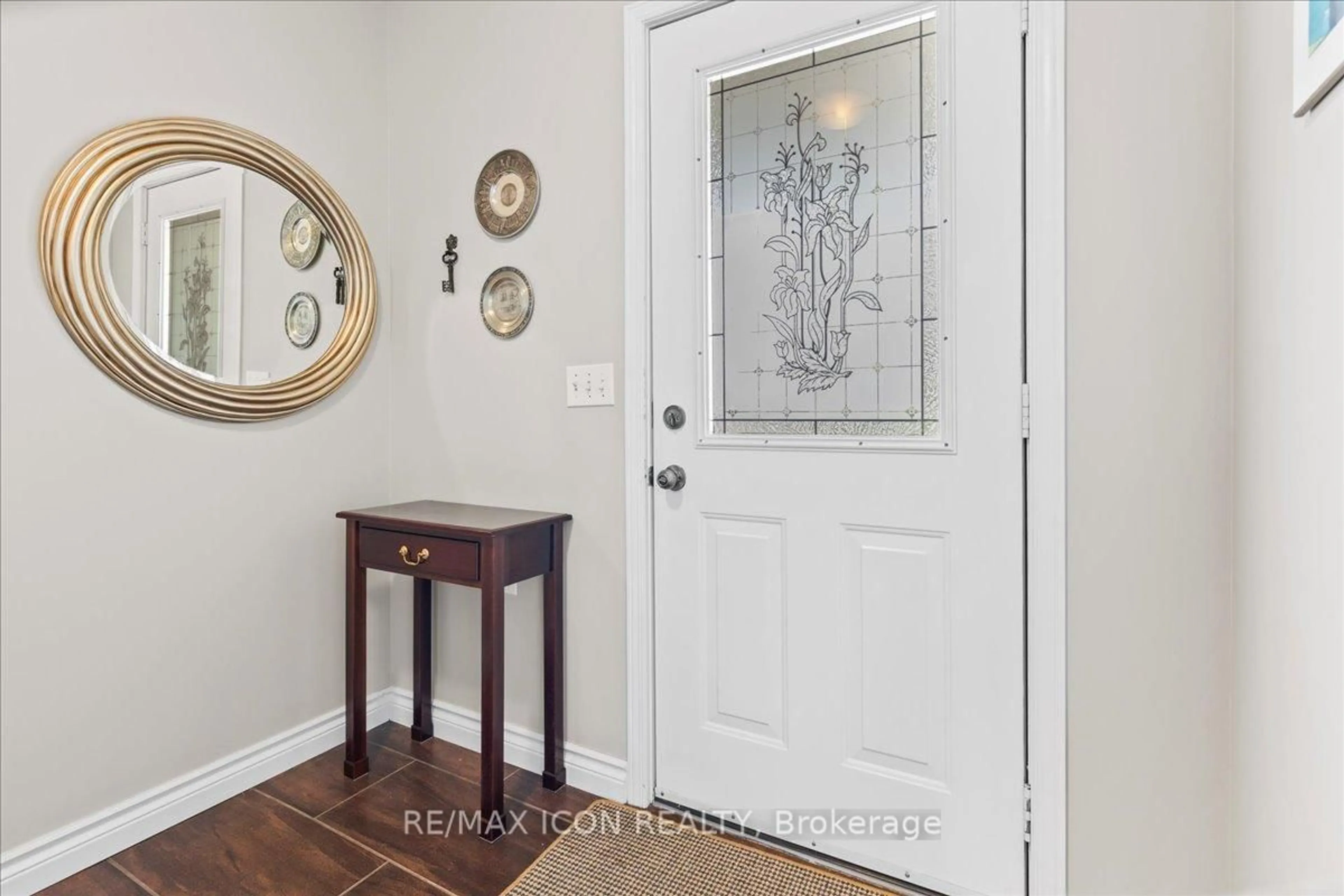 Indoor entryway for 360 Erbsville Rd #44, Waterloo Ontario N2T 2W3
