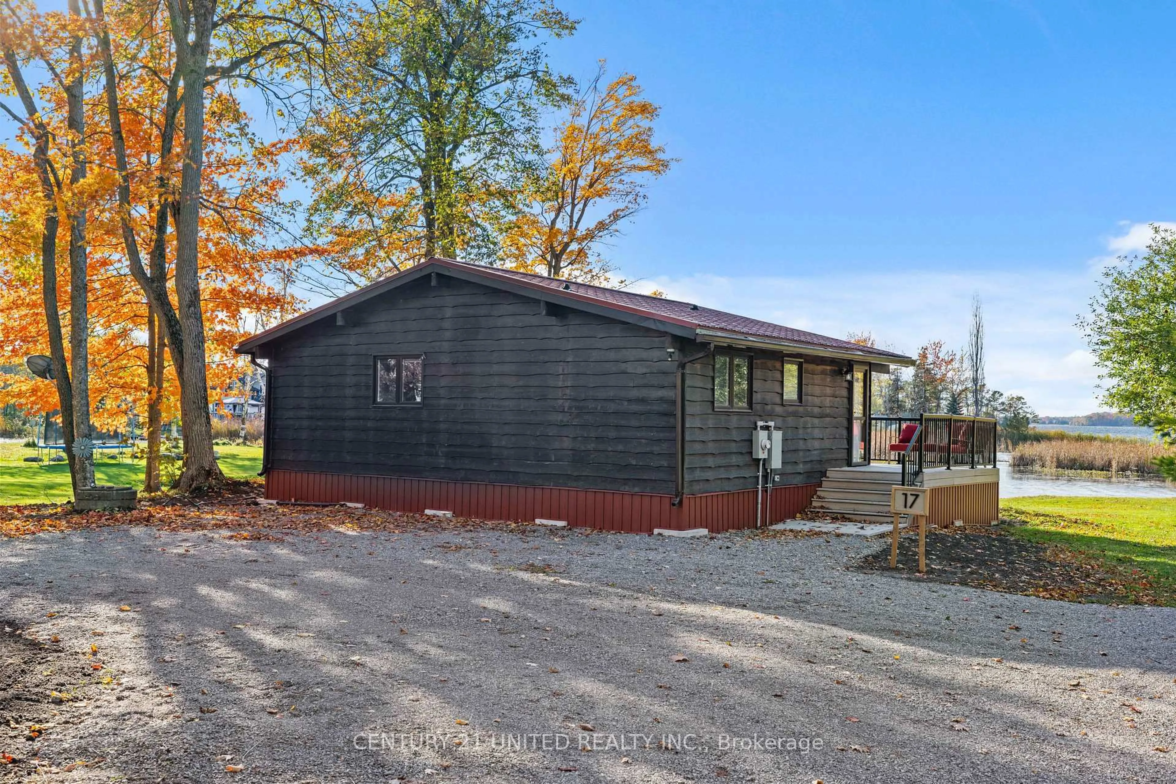 A pic from outside/outdoor area/front of a property/back of a property/a pic from drone, unknown for 17 Rollie's Bay Rd, Curve Lake First Nation 35 Ontario K0L 1R0
