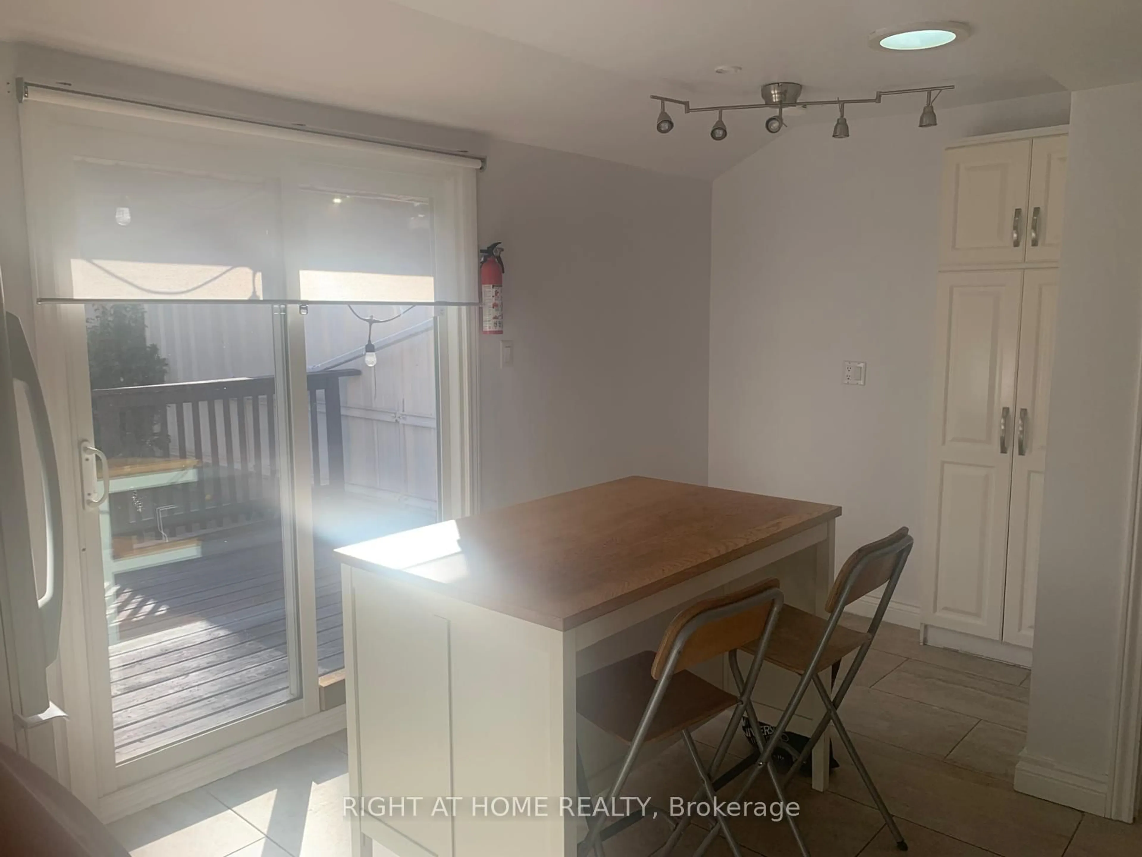 Unknown for 38 Beechwood Ave, Hamilton Ontario L8L 2S4
