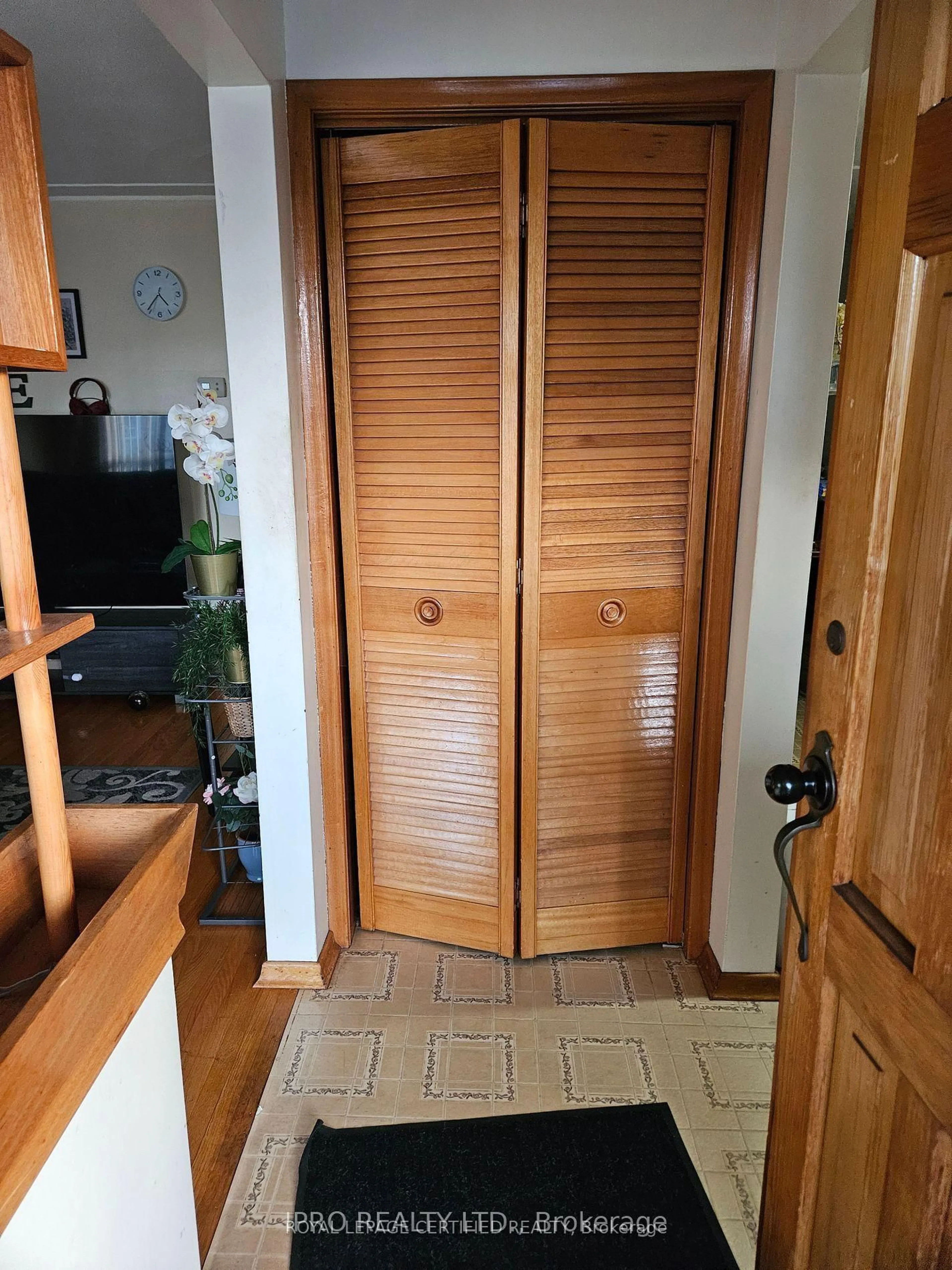 Unknown for 197 Craigroyston Rd, Hamilton Ontario L8K 3K2