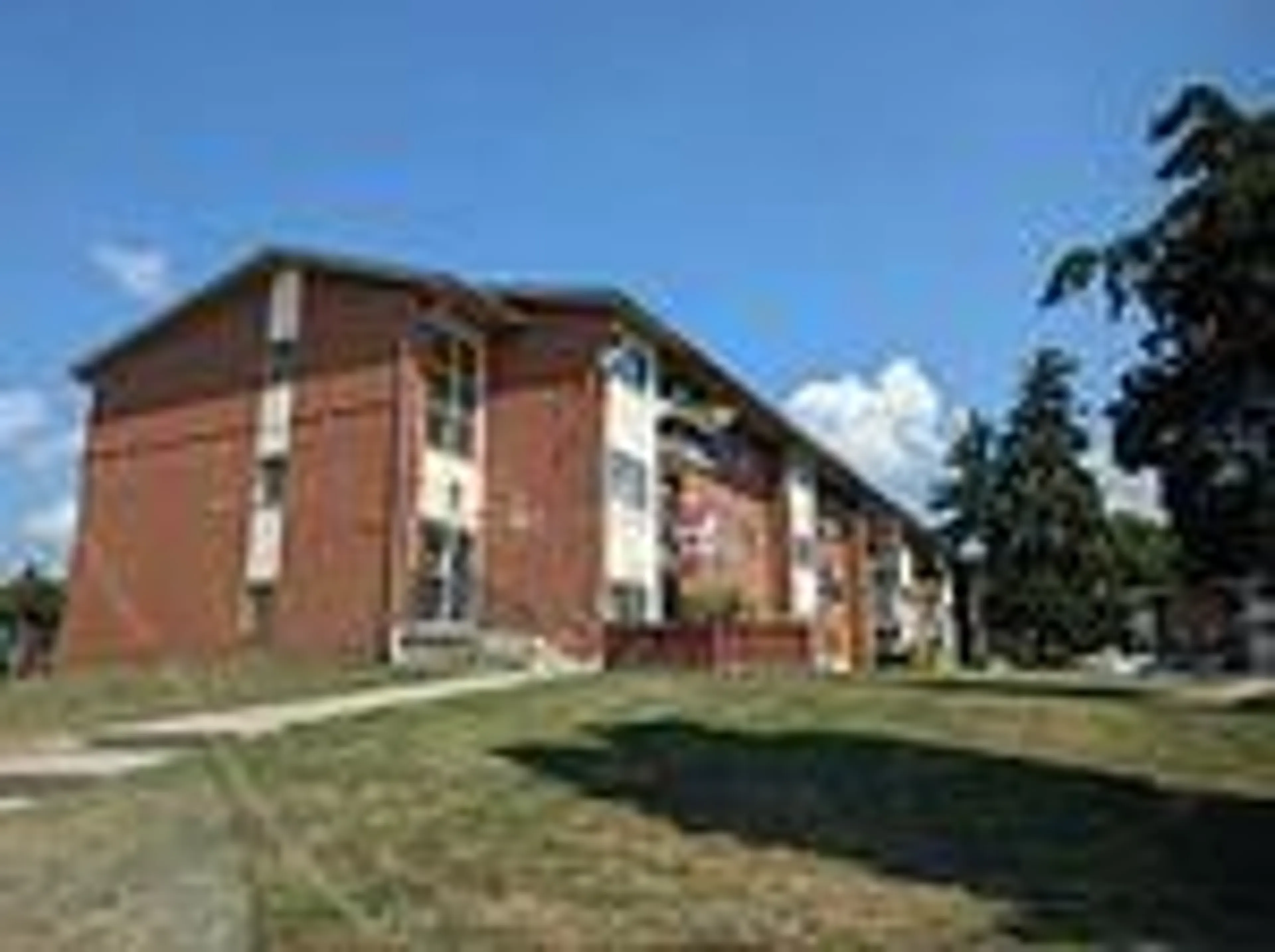 Patio, building for 1176 Hamilton Rd #105, London East Ontario N5W 1A9
