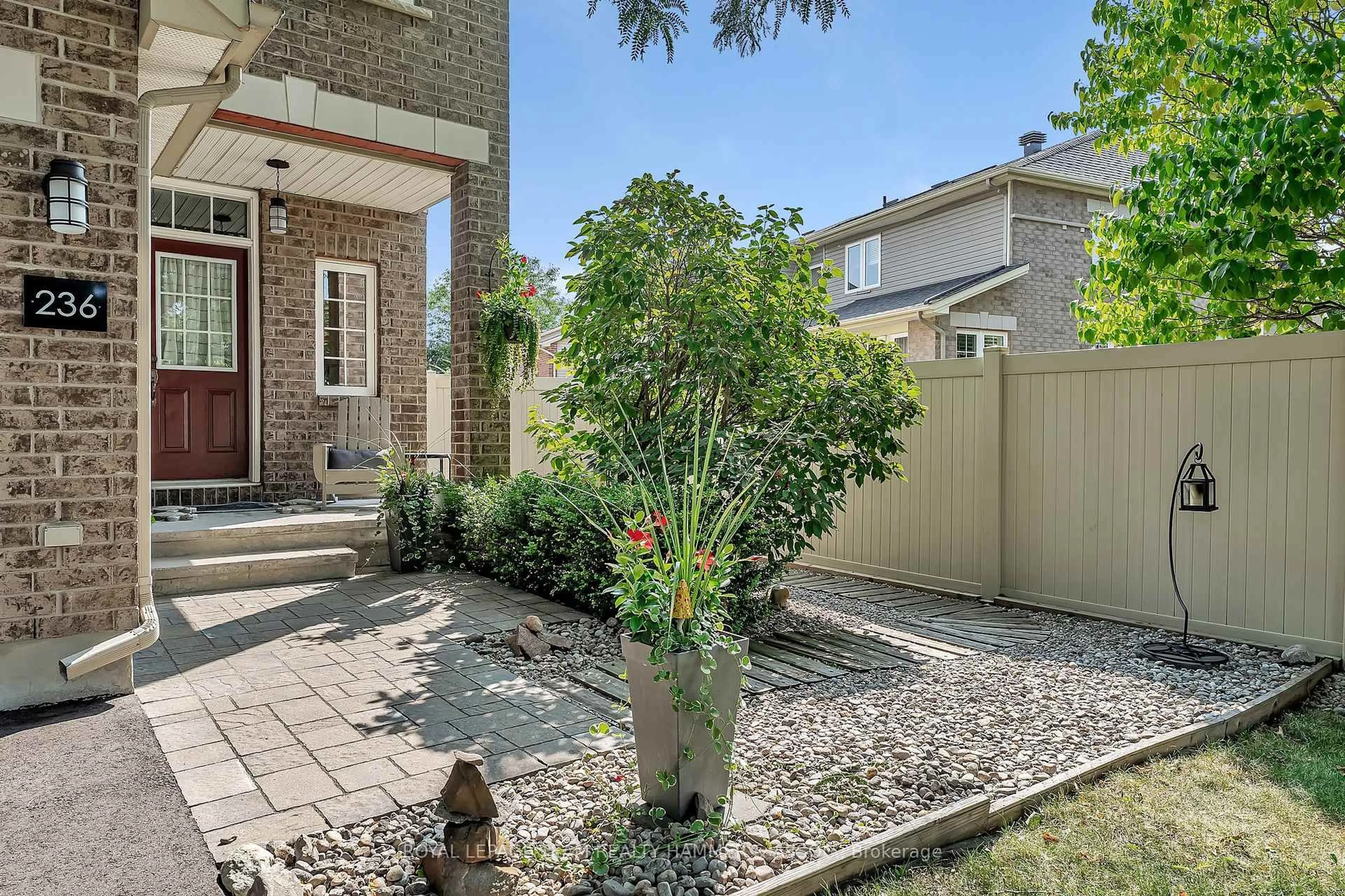 Unknown for 236 Bookton Pl, Ottawa Ontario K1V 2H5