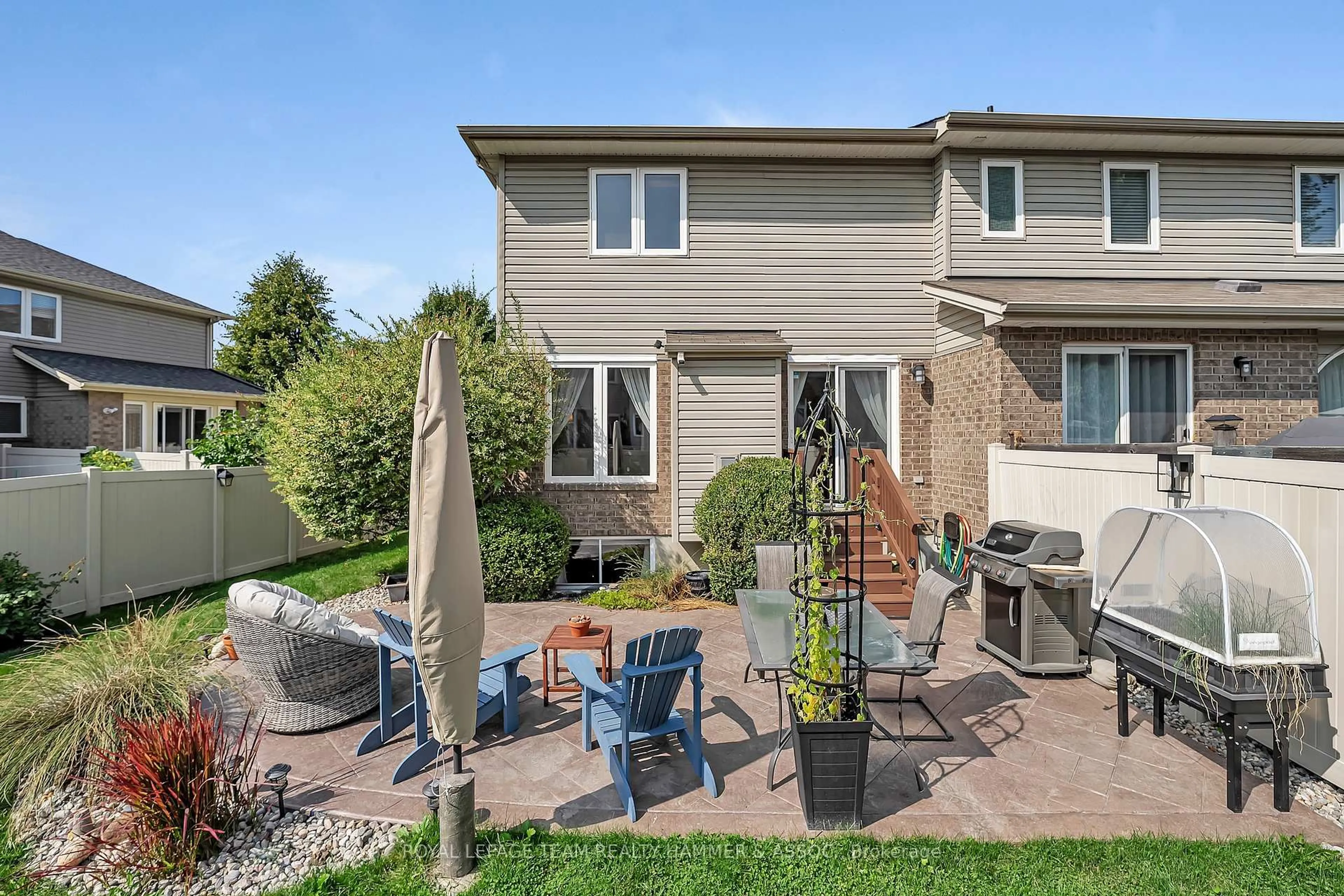 Patio, street for 236 Bookton Pl, Ottawa Ontario K1V 2H5