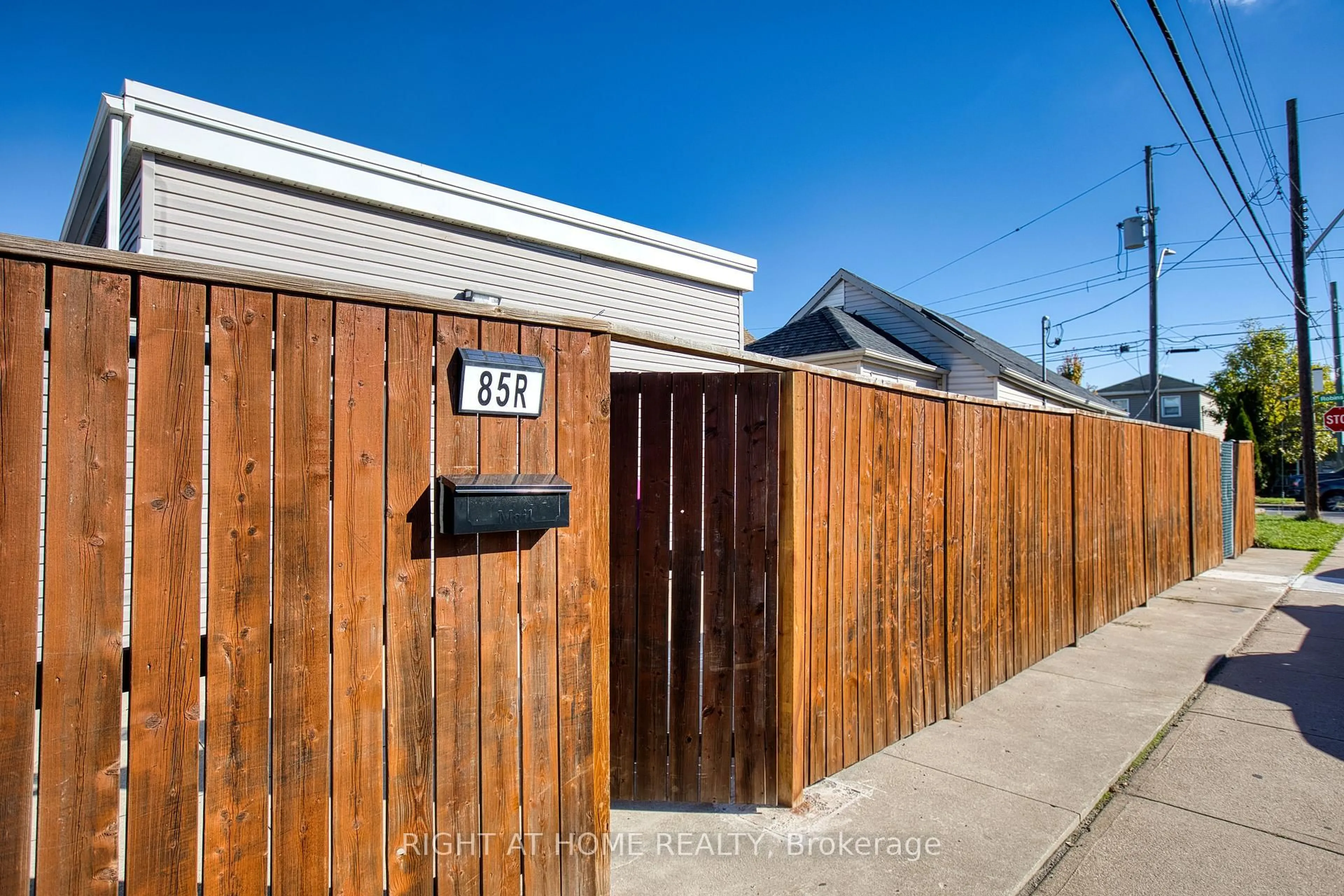 Unknown for 85 & 85R Robins Ave, Hamilton Ontario L8H 4N5