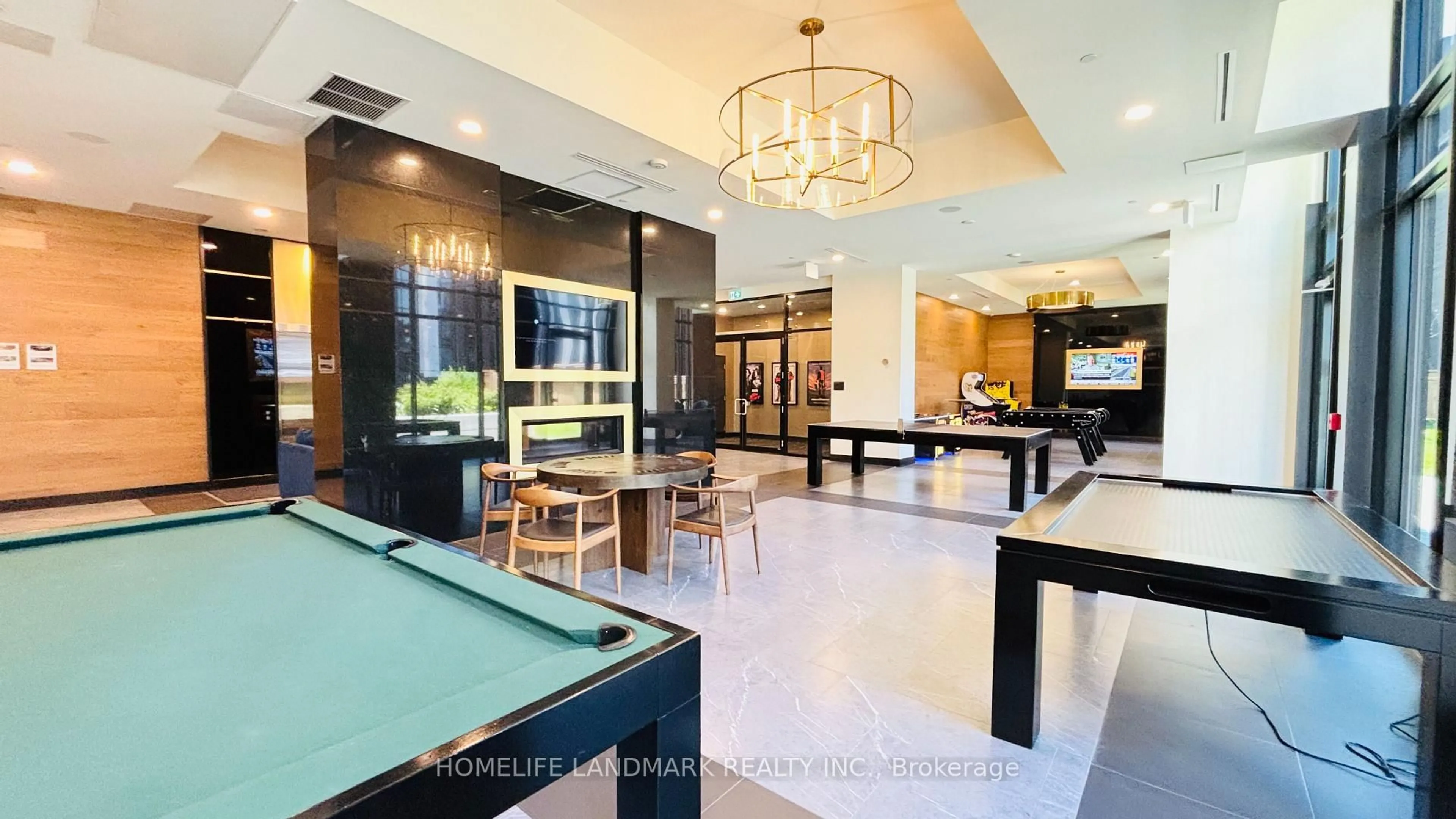 Lobby for 145 Columbia St #1536, Waterloo Ontario N2L 0K7