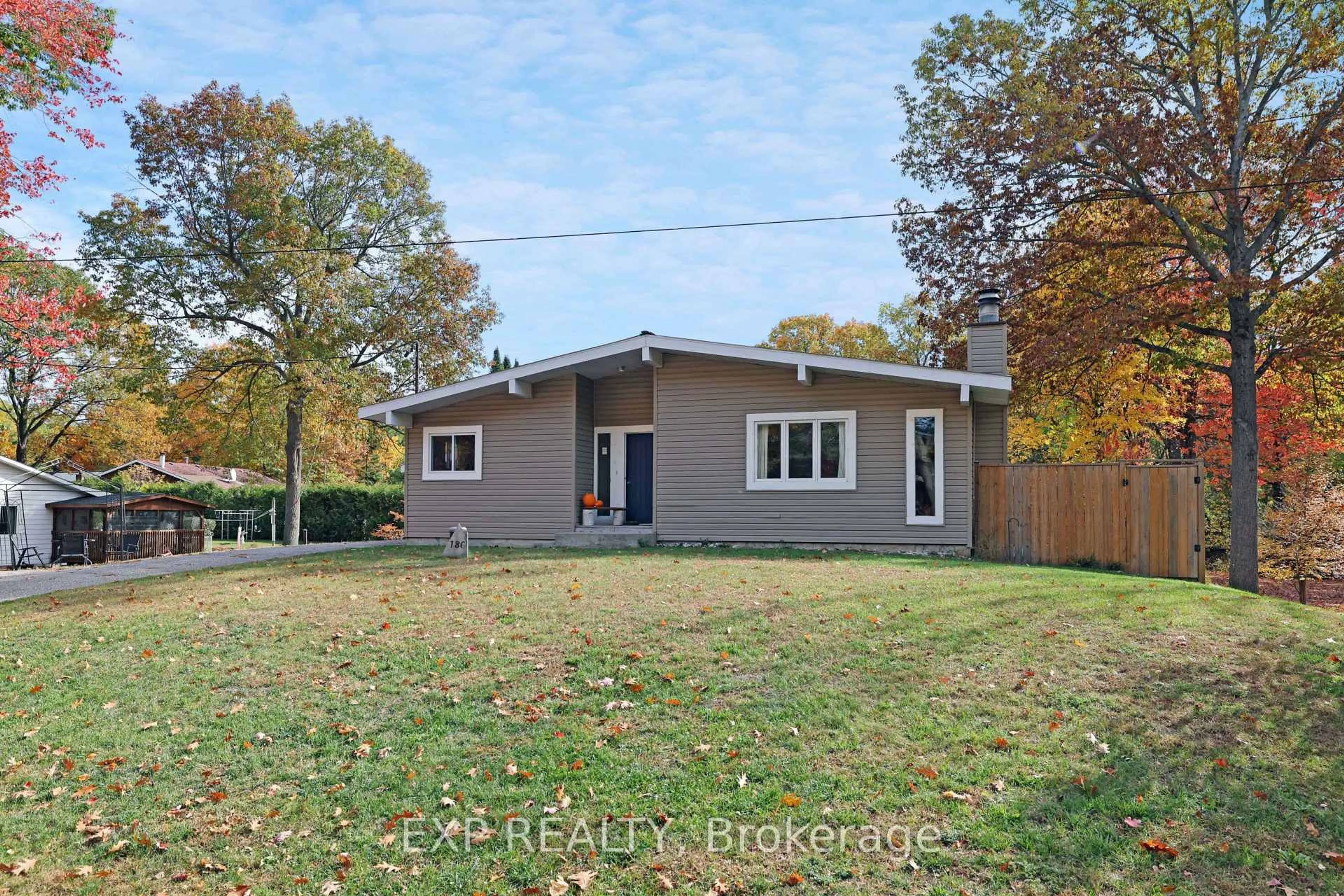 Home with vinyl exterior material, street for 136 Resthaven Ave, Ottawa Ontario K0A 3M0