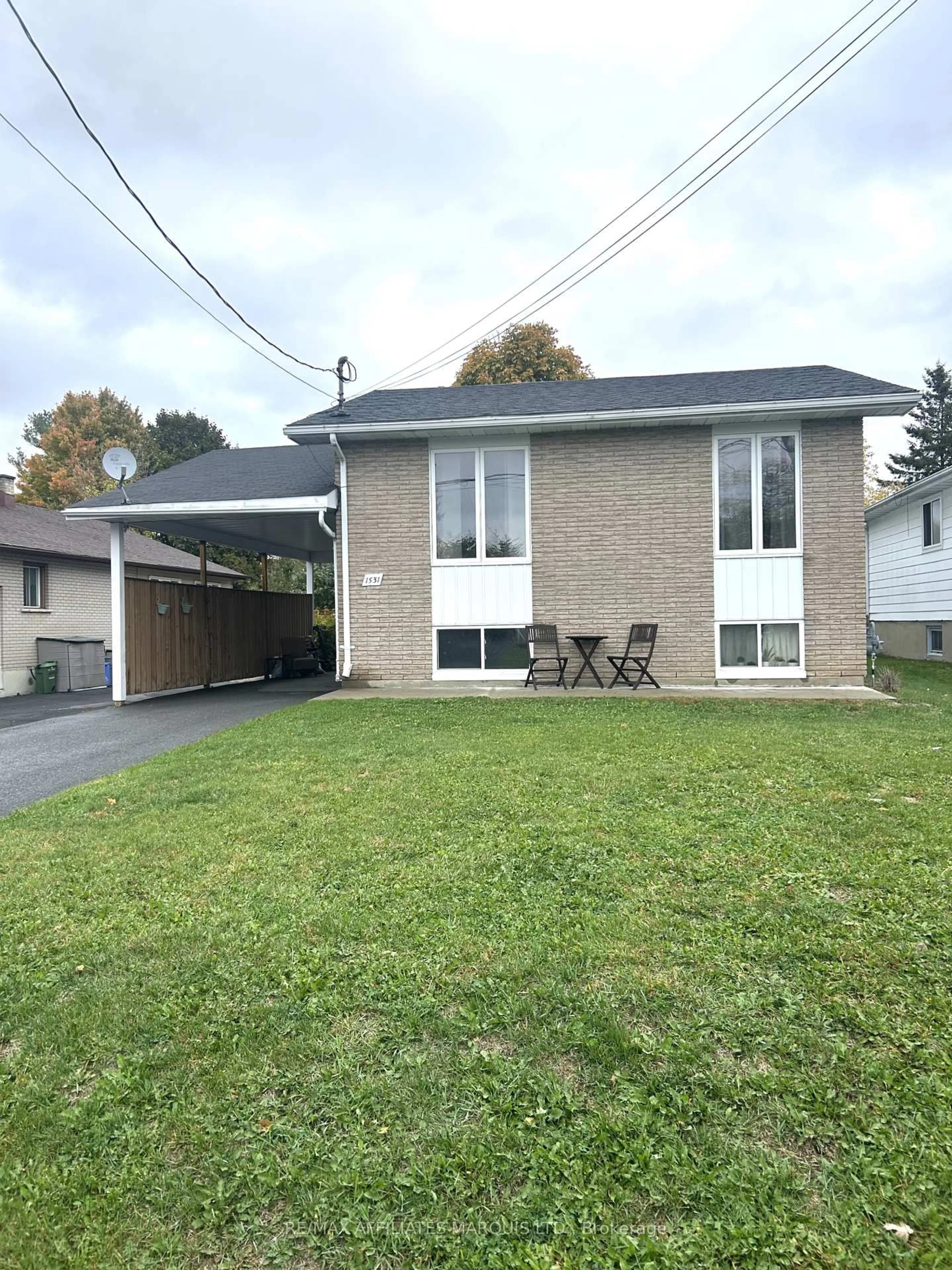Unknown for 1531 Champagne Ave, Cornwall Ontario K6J 4W7