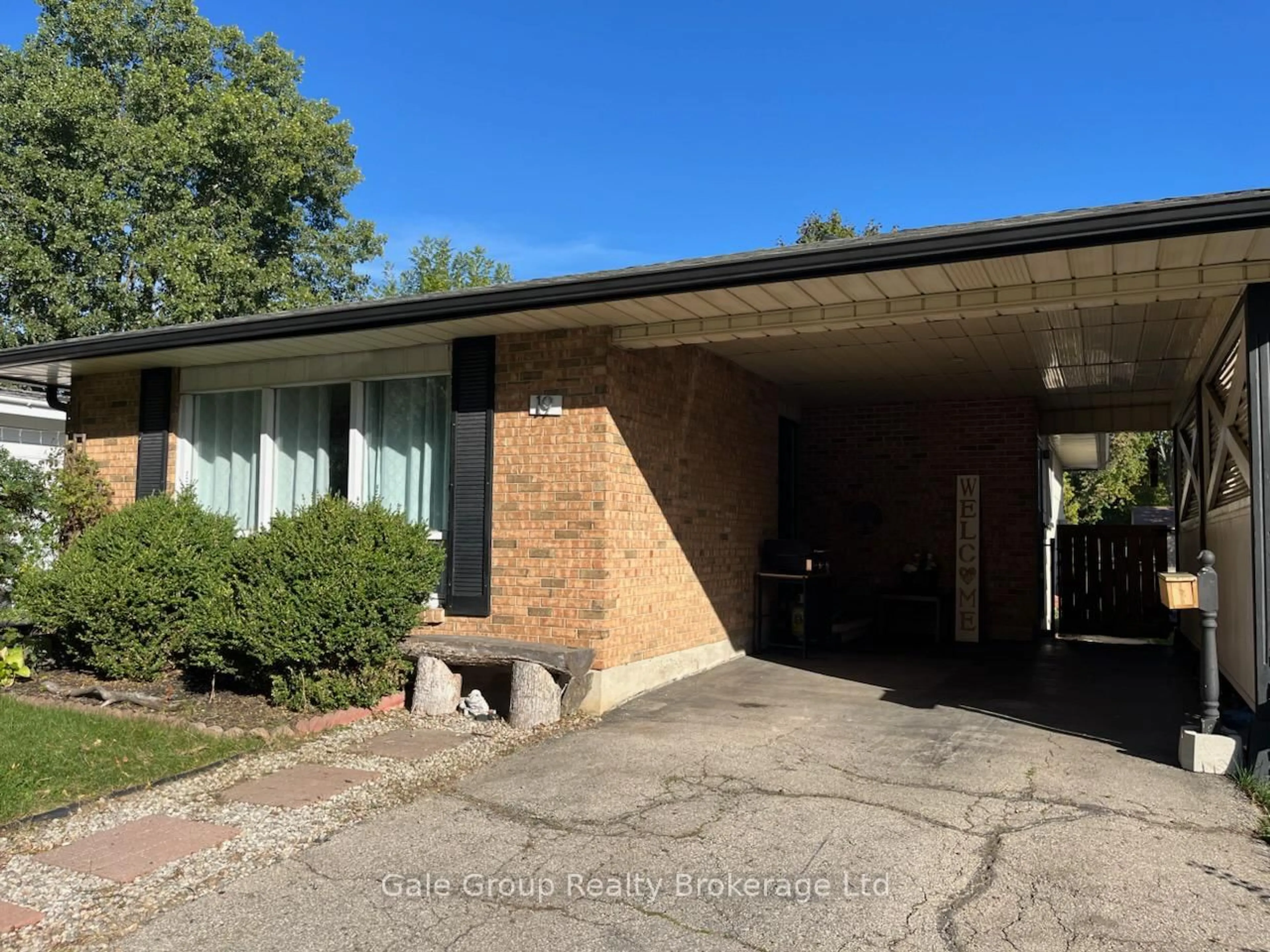 Unknown for 19 Greendale Cres, Kitchener Ontario N2A 2R5