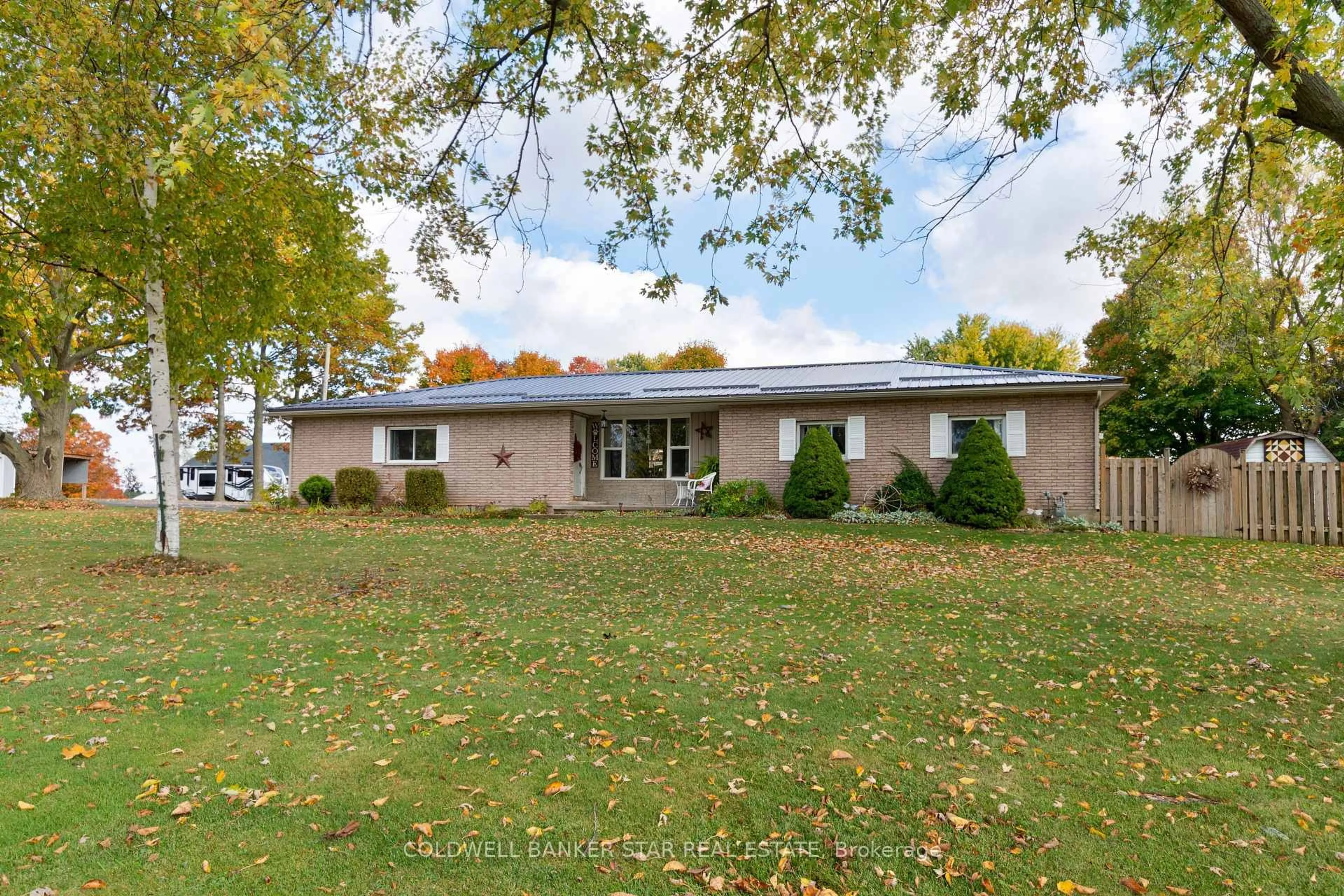 A pic from outside/outdoor area/front of a property/back of a property/a pic from drone, unknown for 35613 VICTORIA St, Southwold Ontario N0L 1K0