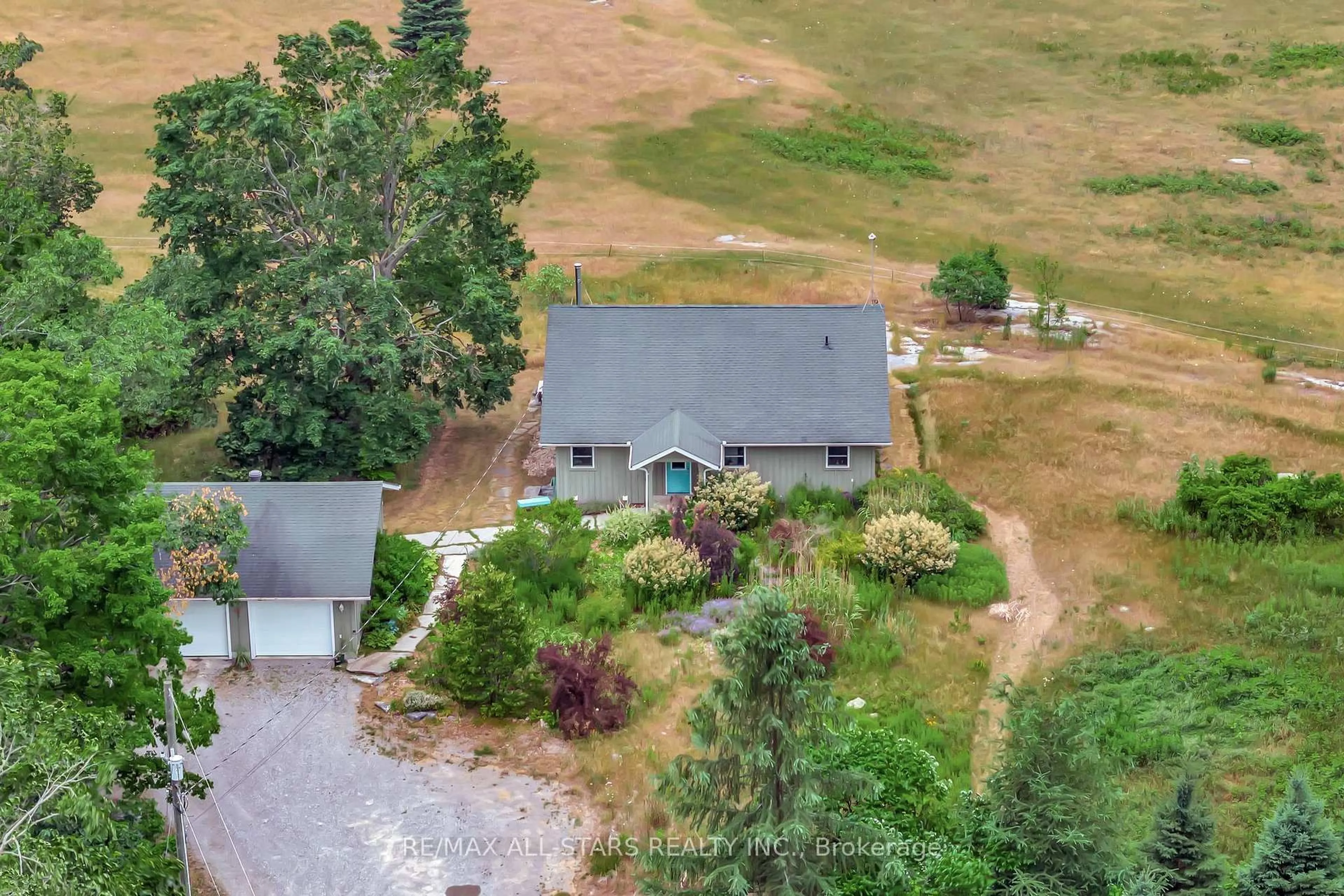 A pic from outside/outdoor area/front of a property/back of a property/a pic from drone, unknown for 485 Burnt River Rd, Kawartha Lakes Ontario K0M 1C0