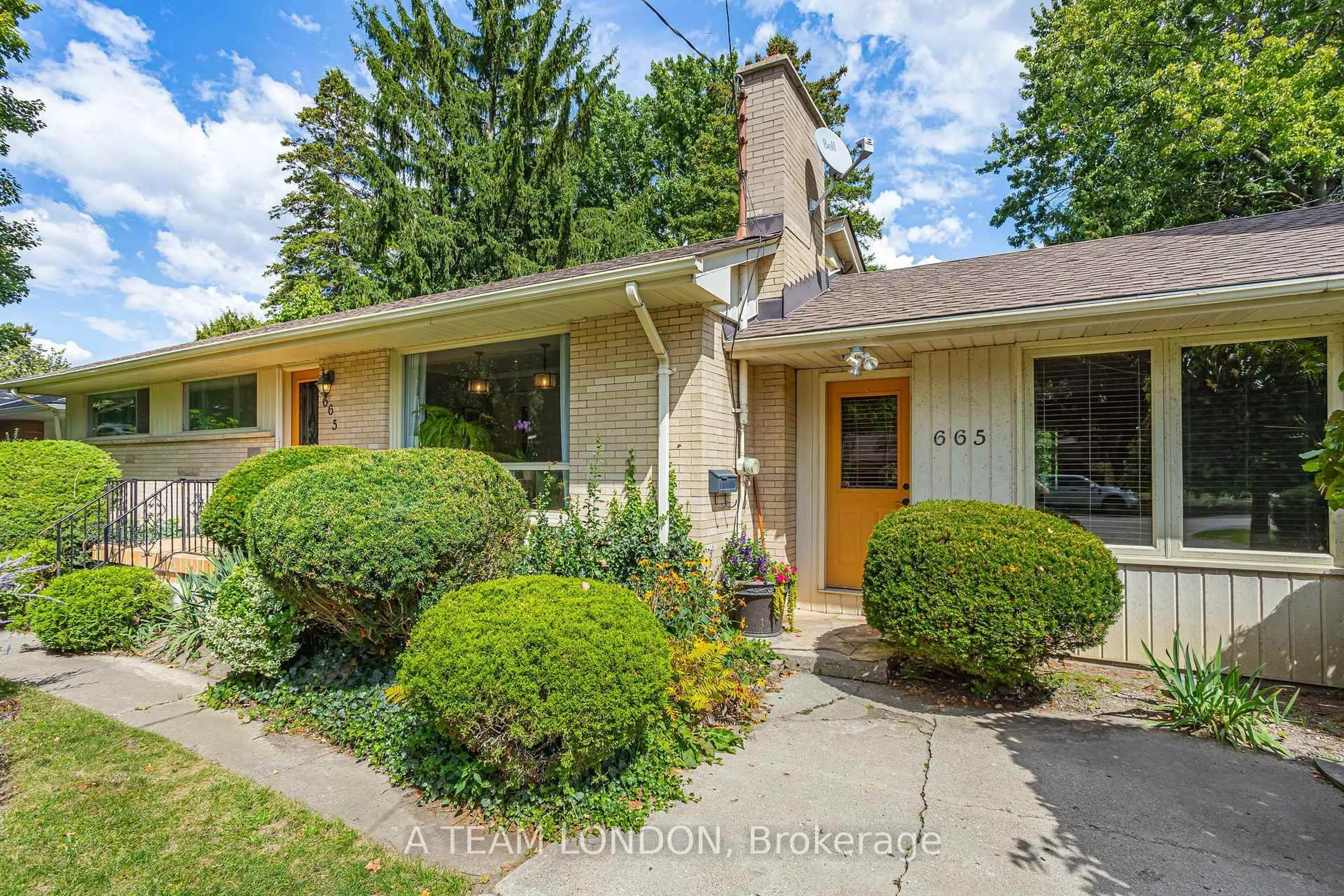 Unknown for 665 Kildare Rd, London North Ontario N6H 3J1