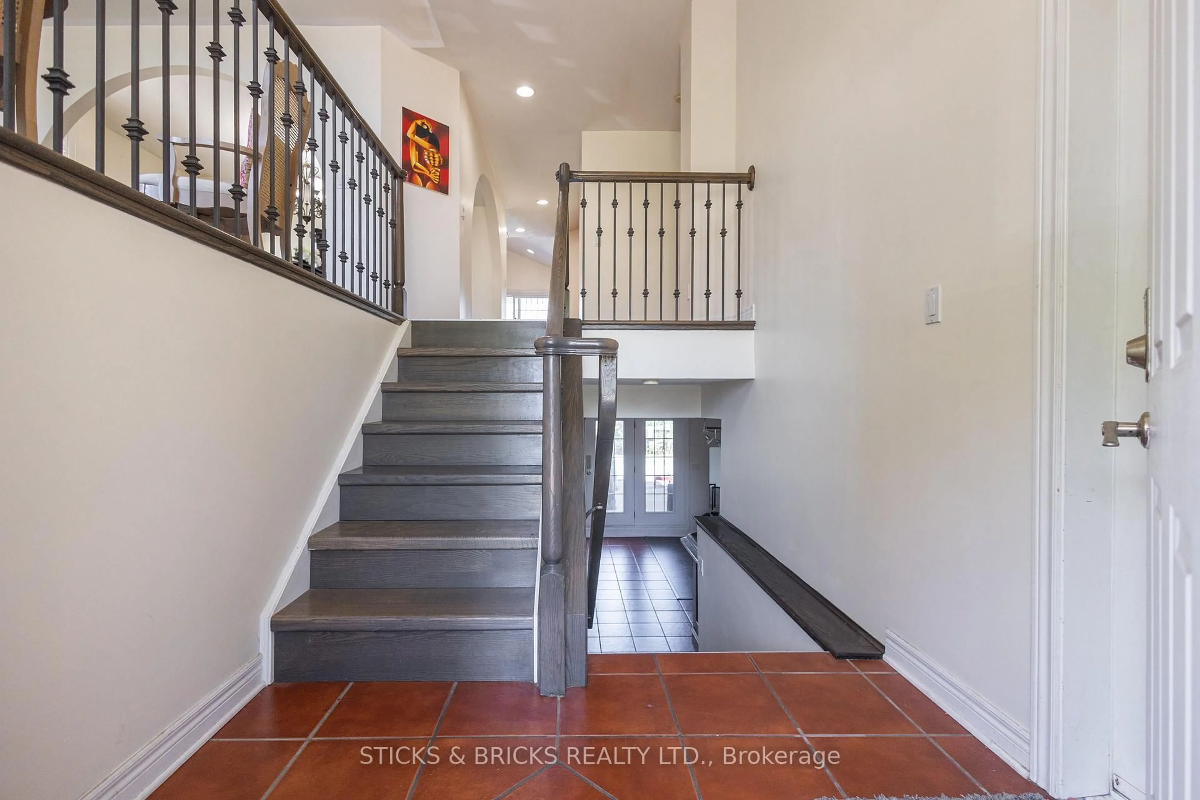 Unknown for 8207 Beaver Glen Dr, Niagara Falls Ontario L2H 3K5