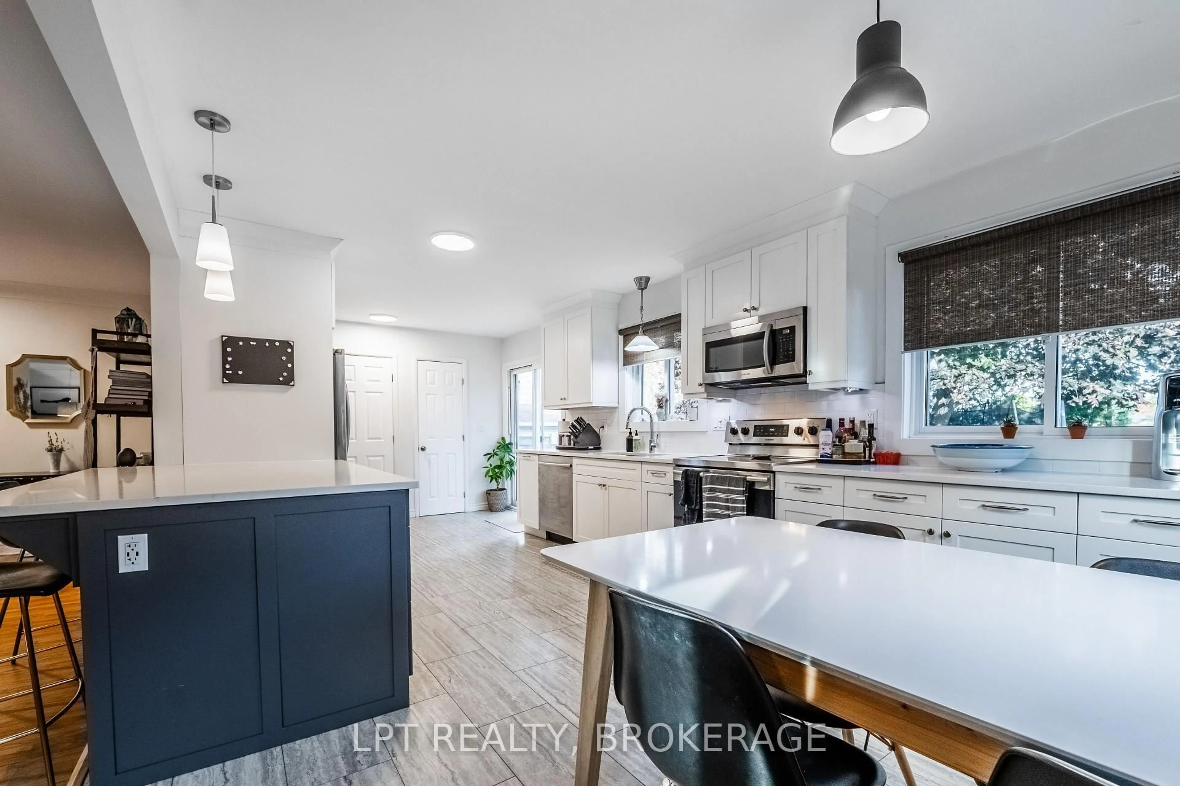 Open concept kitchen, ceramic/tile floor for 315 Norman Rogers Dr, Kingston Ontario K7M 2R7