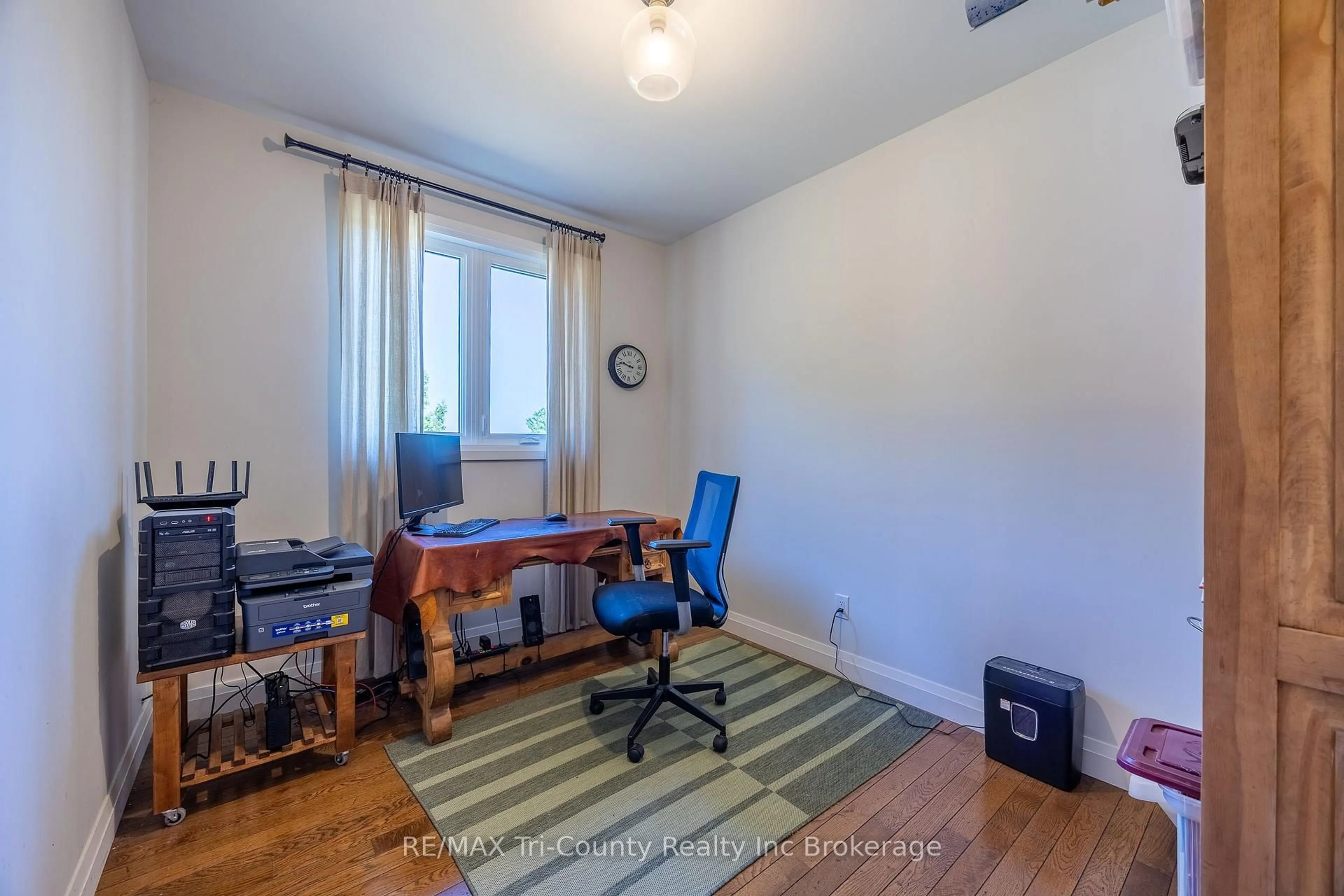 A pic of a room for 377 10th Concession Rd, Norfolk Ontario N0J 1G0